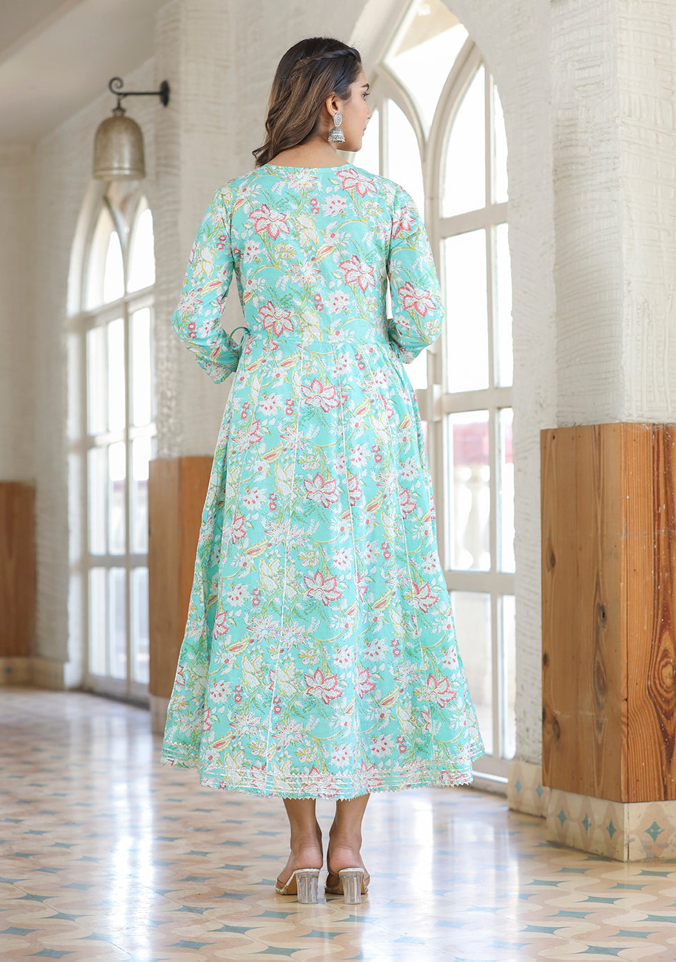 Kaajh Green Embroidered Cotton A-Line Kurta