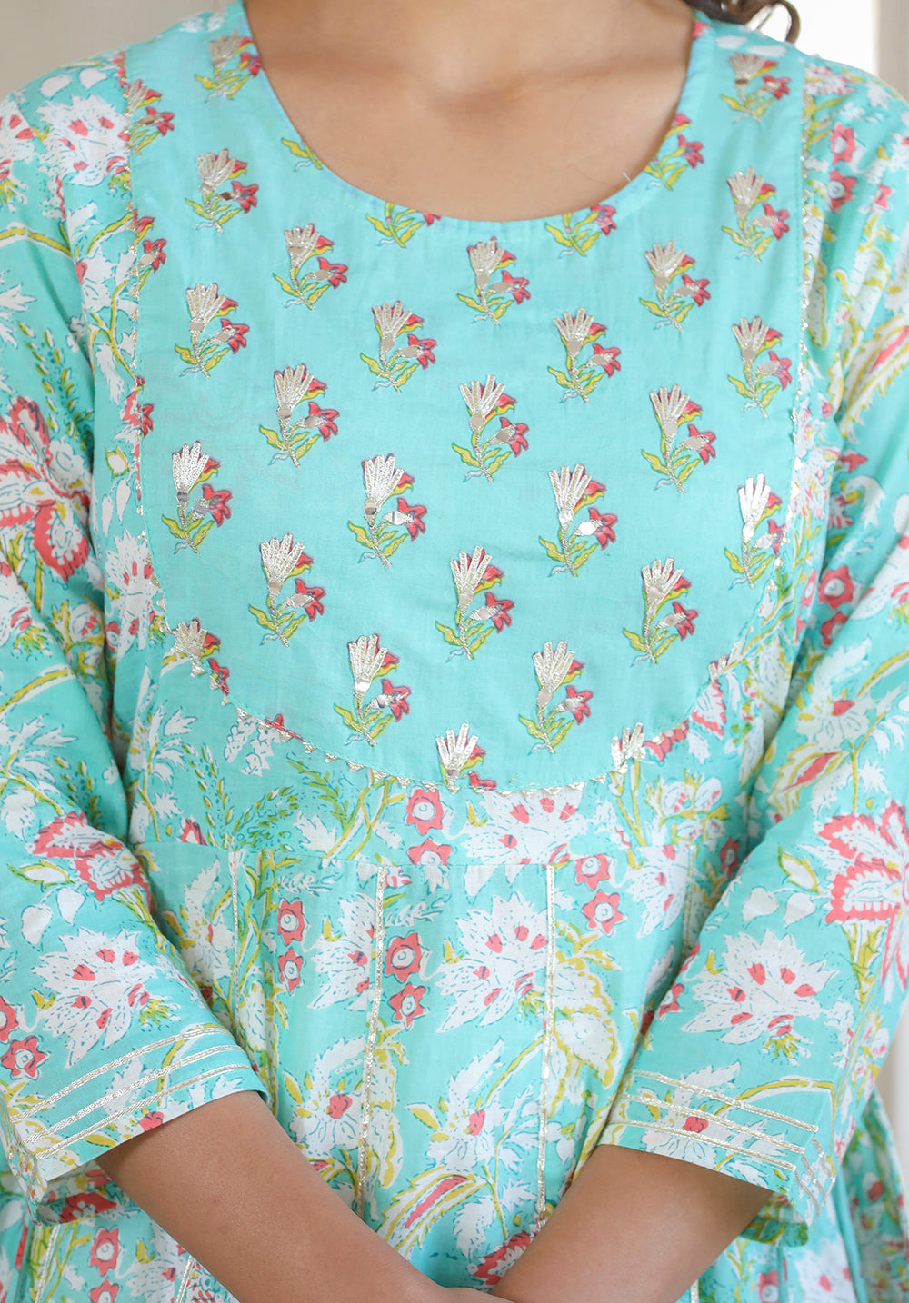 Kaajh Green Embroidered Cotton A-Line Kurta