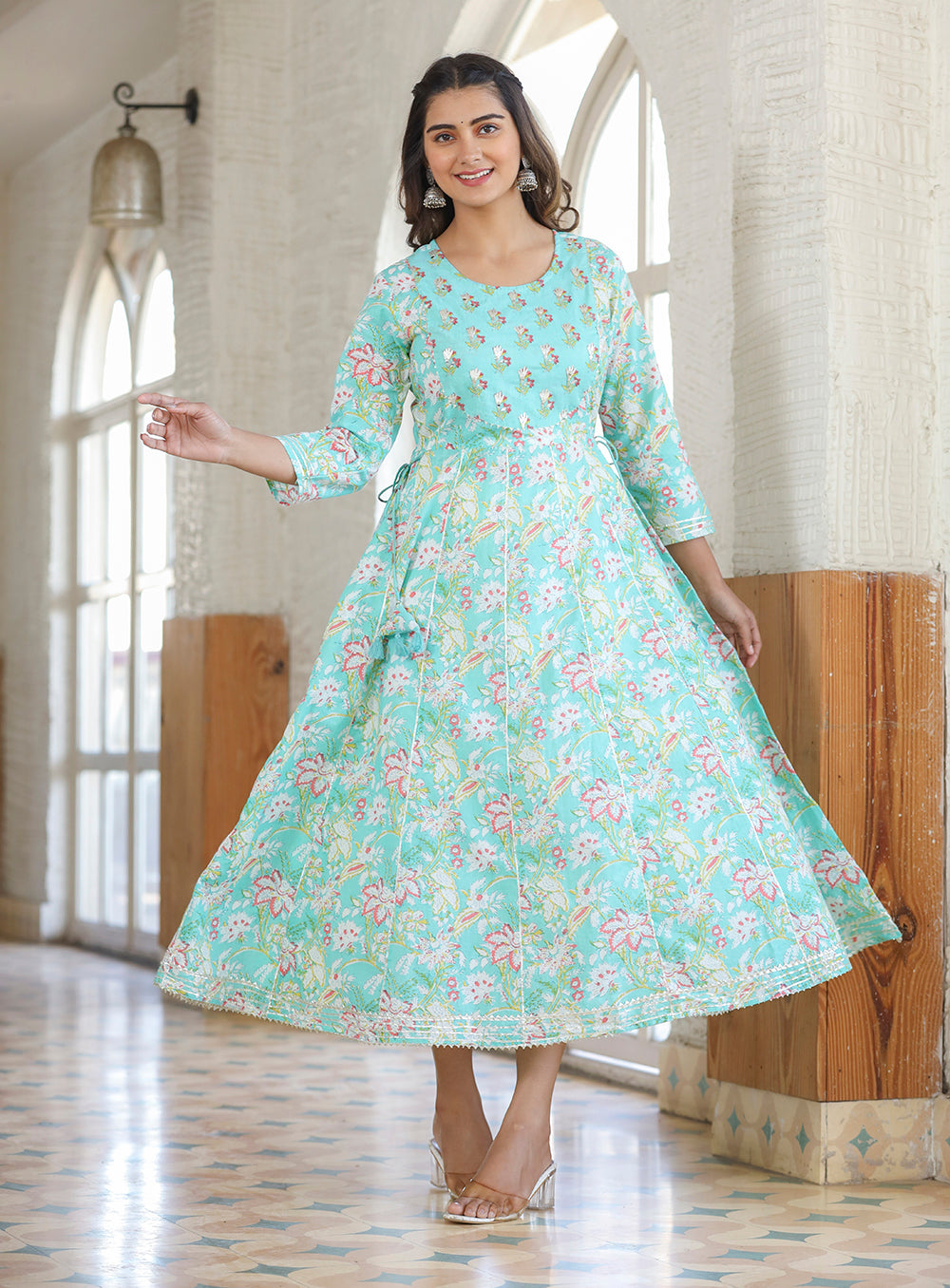 Kaajh Green Embroidered Cotton A-Line Kurta