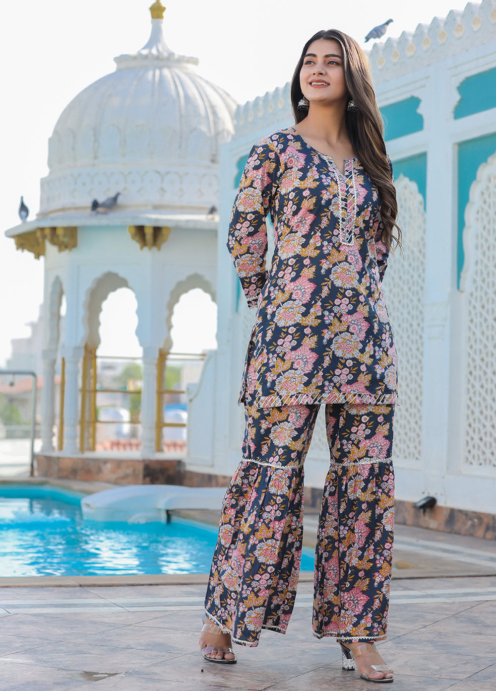 Kaajh Women's Grey Floral Printed Kurta With Sharara