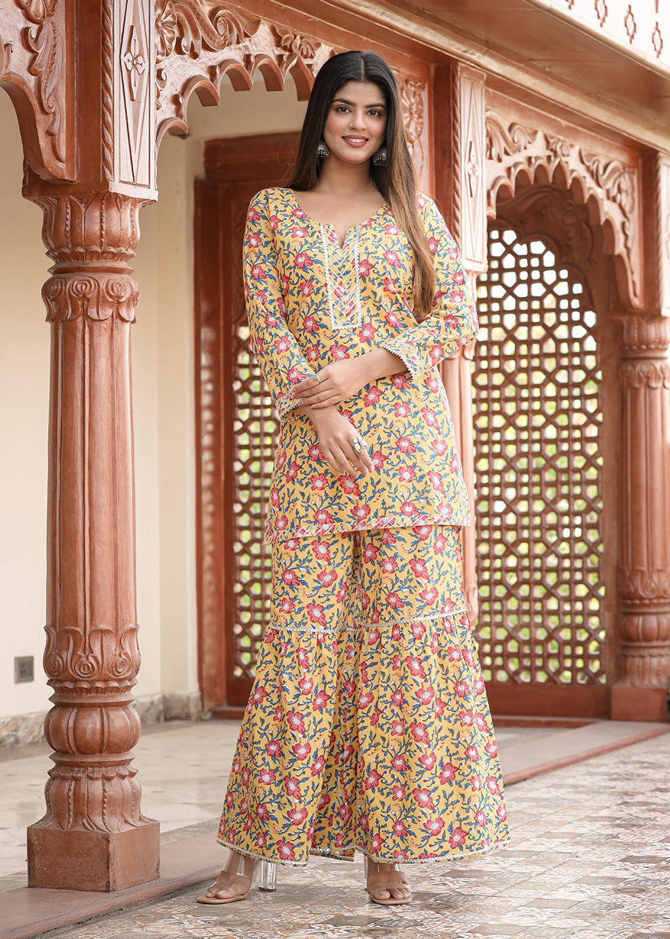 Kaajh Women's Yellow Floral Printed Kurta With Sharara