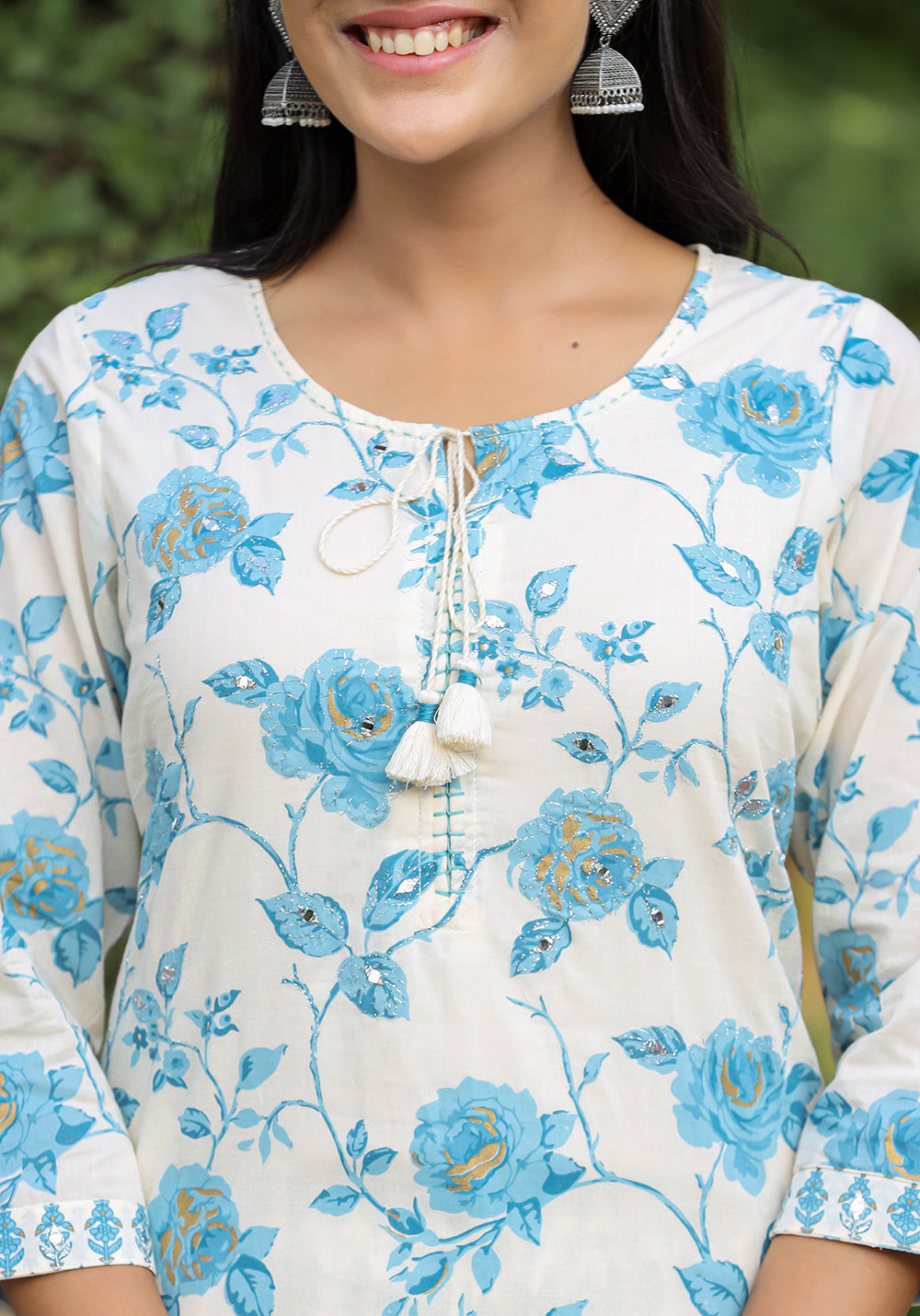 Kaajh Women's Sky Blue Floral Print Cotton Kurta Pant Set With Dupatta