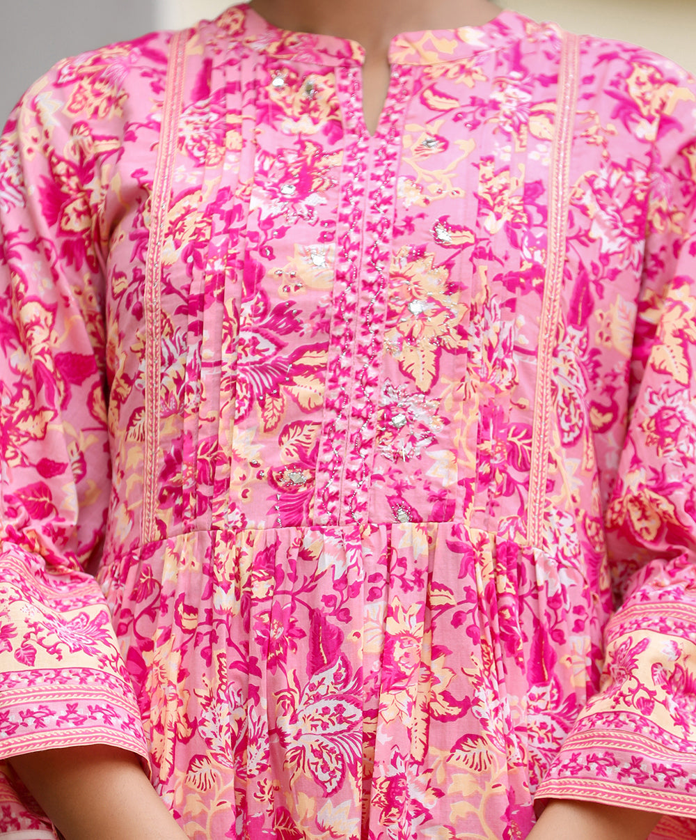 Kaajh Women's Pink Floral Print Cotton Kurta Set