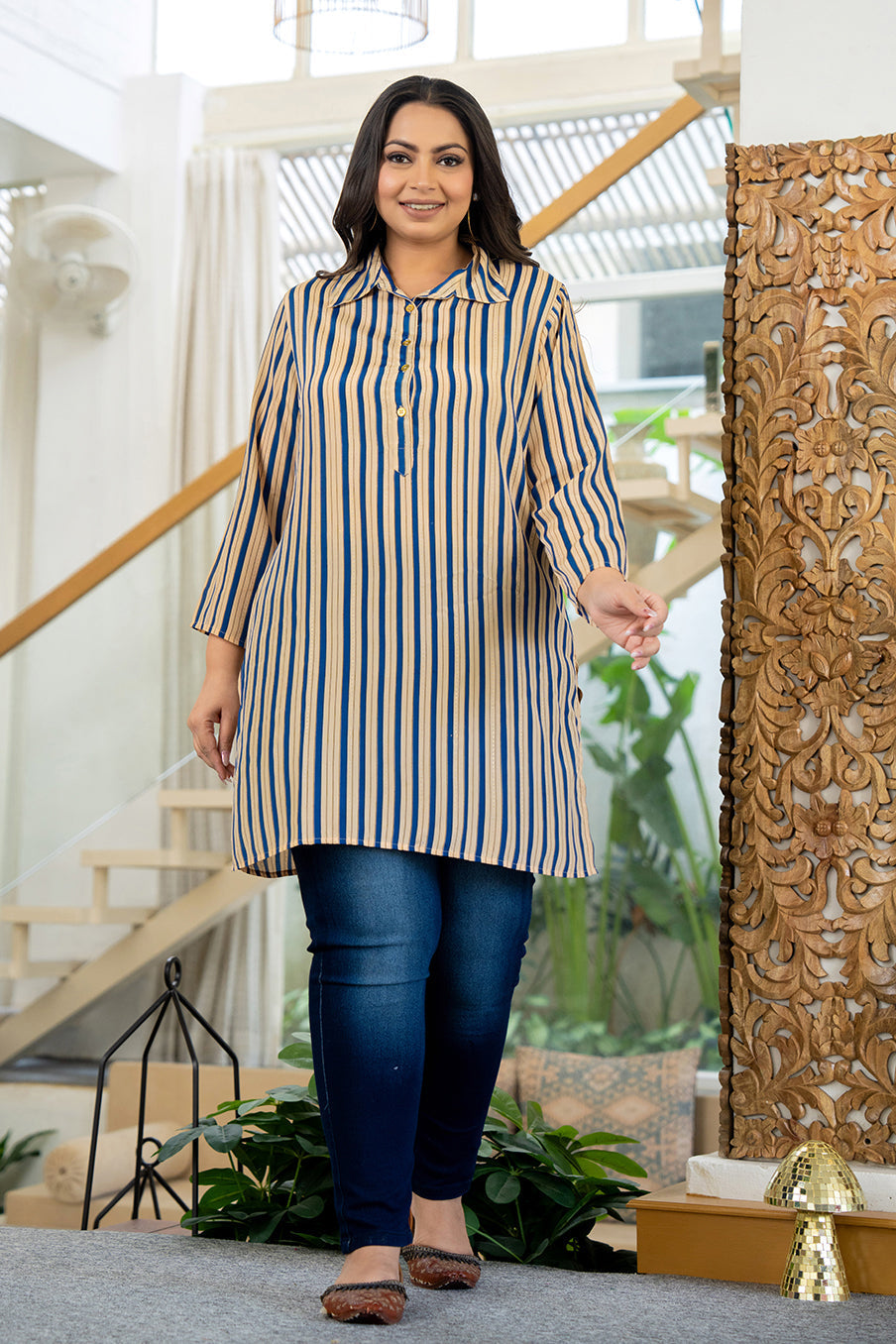 Kaajh Women's Blue Striped Viscose Rayon Plus Size Kurta
