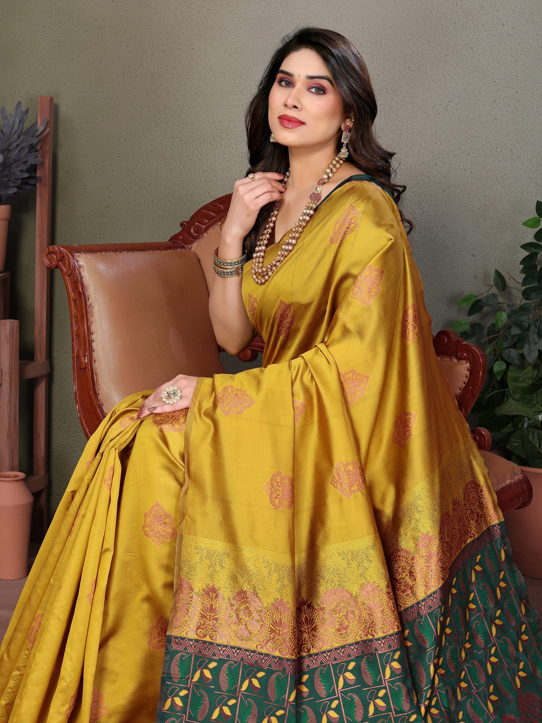 Vedant Vastram Soft Litchi Silk Kanjeevaram Saree - Mustard