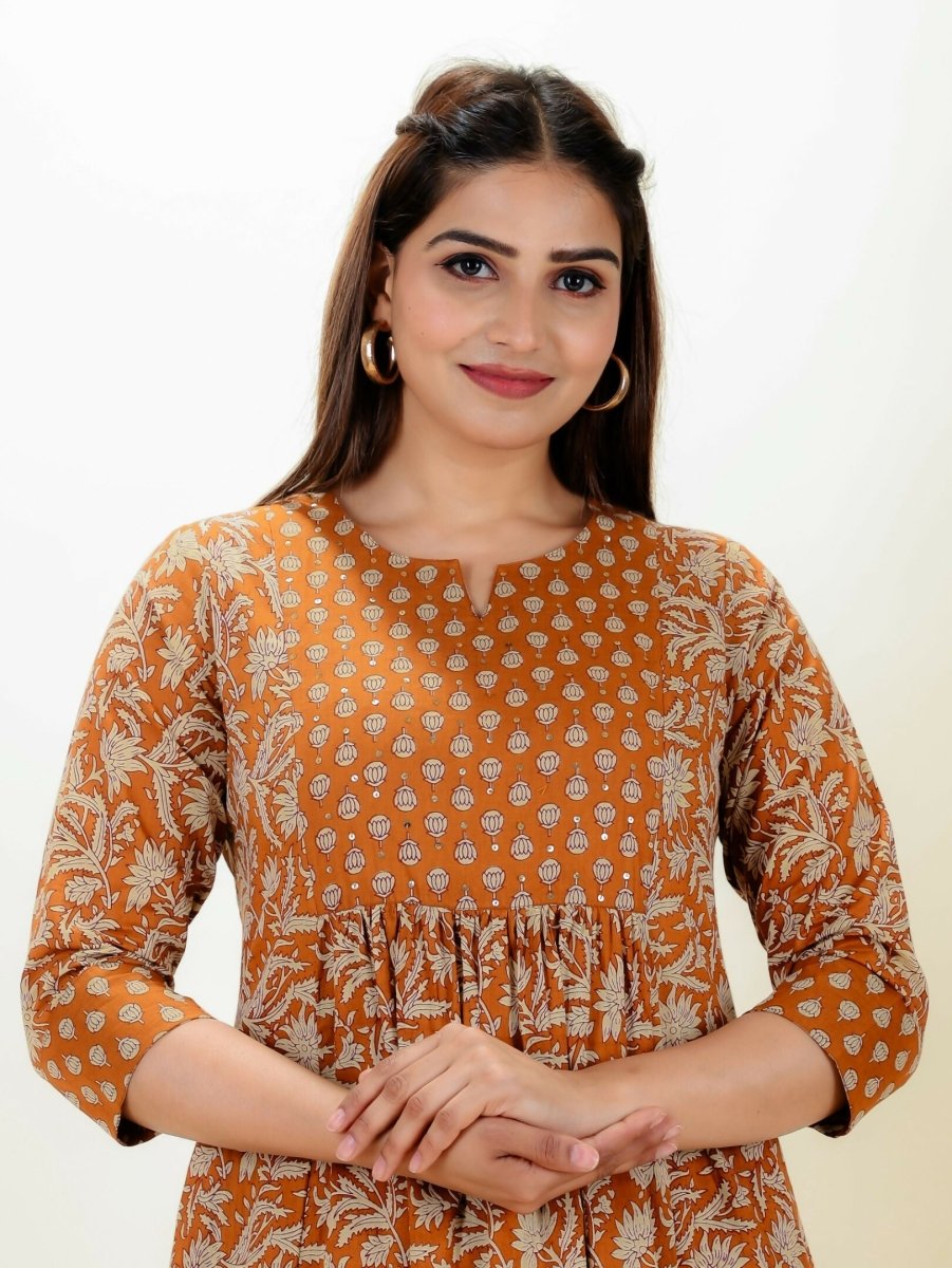 Aramya Orange Soft Cotton Floral Panelled Kurta for Women