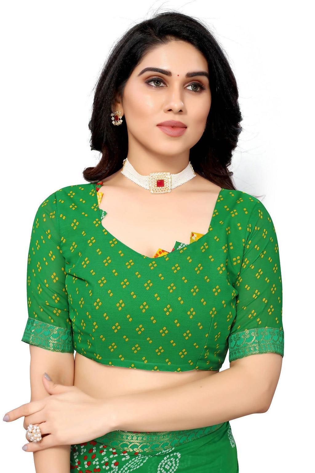 Vamika Beautiful Ethnic Fire Green Printed With Lace Saree