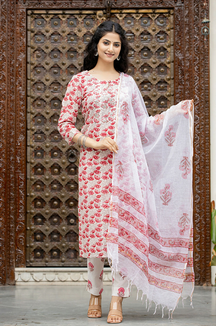 Kaajh Women's Pink Floral Cotton Handblock Salwar Suit Set