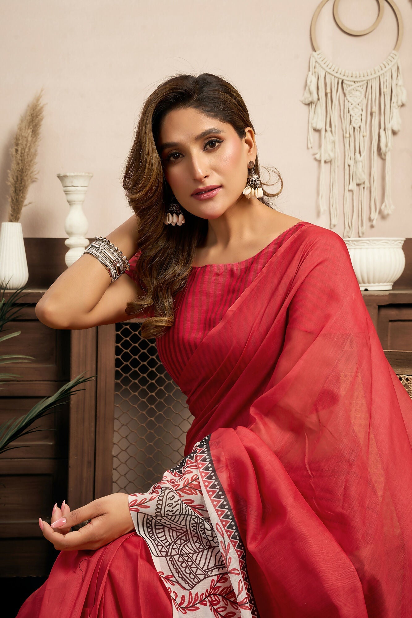 Vastranavya Red Digital Printed Linen Ready To Wear Designer Saree with Unstitched Blouse