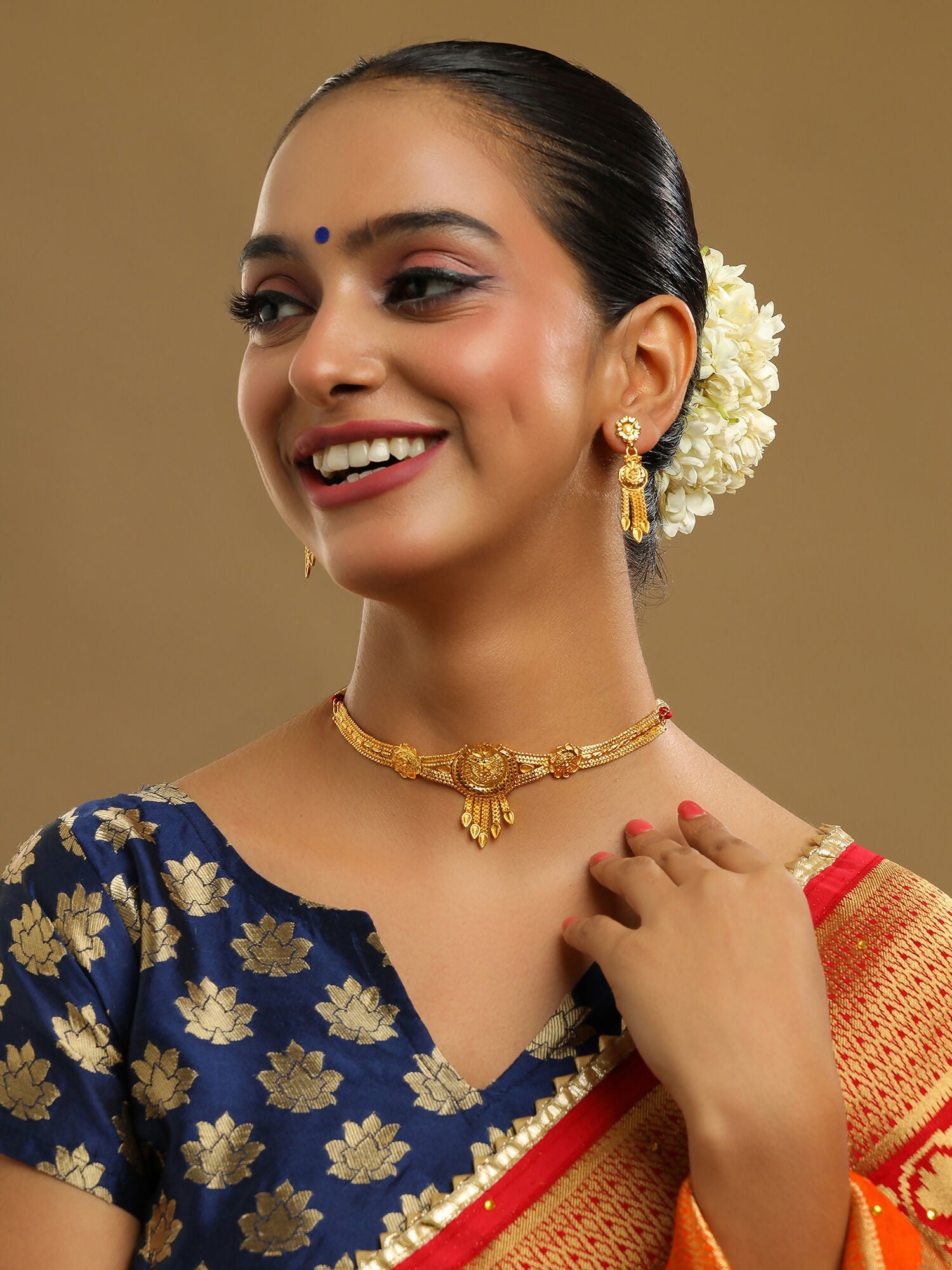 Ruby Raang Golden Choker with Earrings