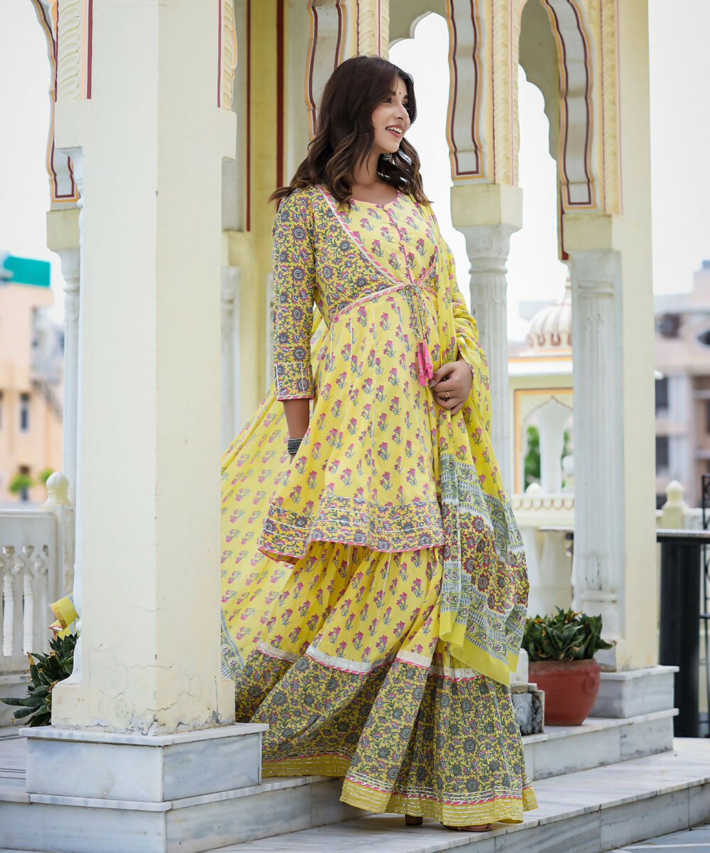 Kaajh Women's Yellow Floral Paplum Kurta Sharara Set With Dupatta