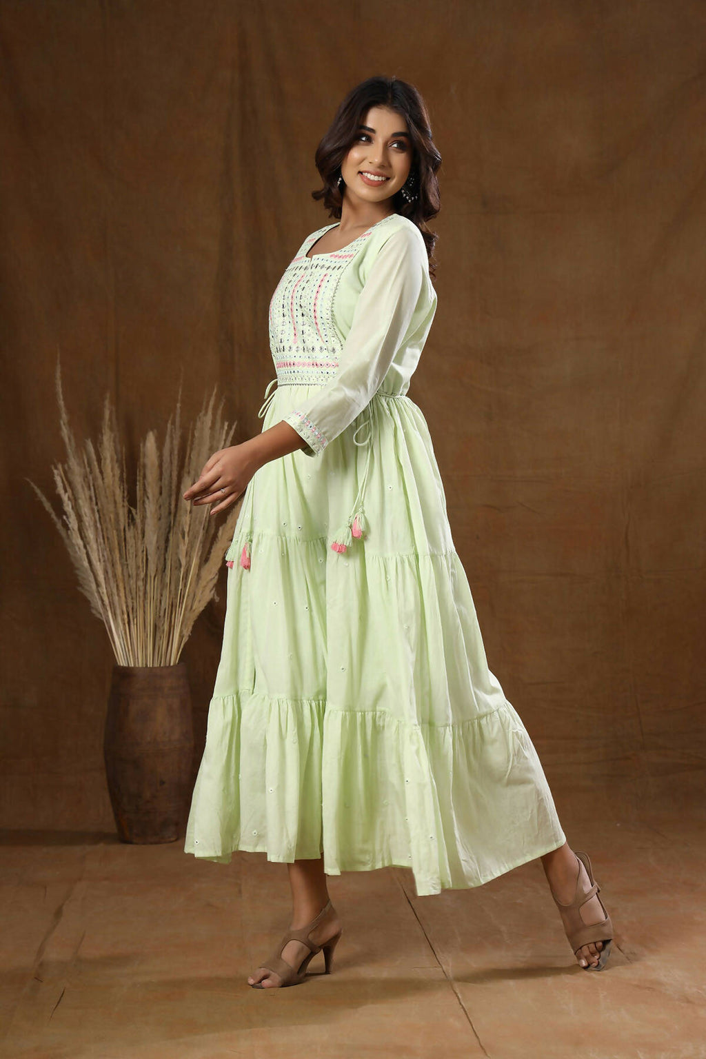 Kaajh Women's Green Mirror Embellishment Anarkali Kurta