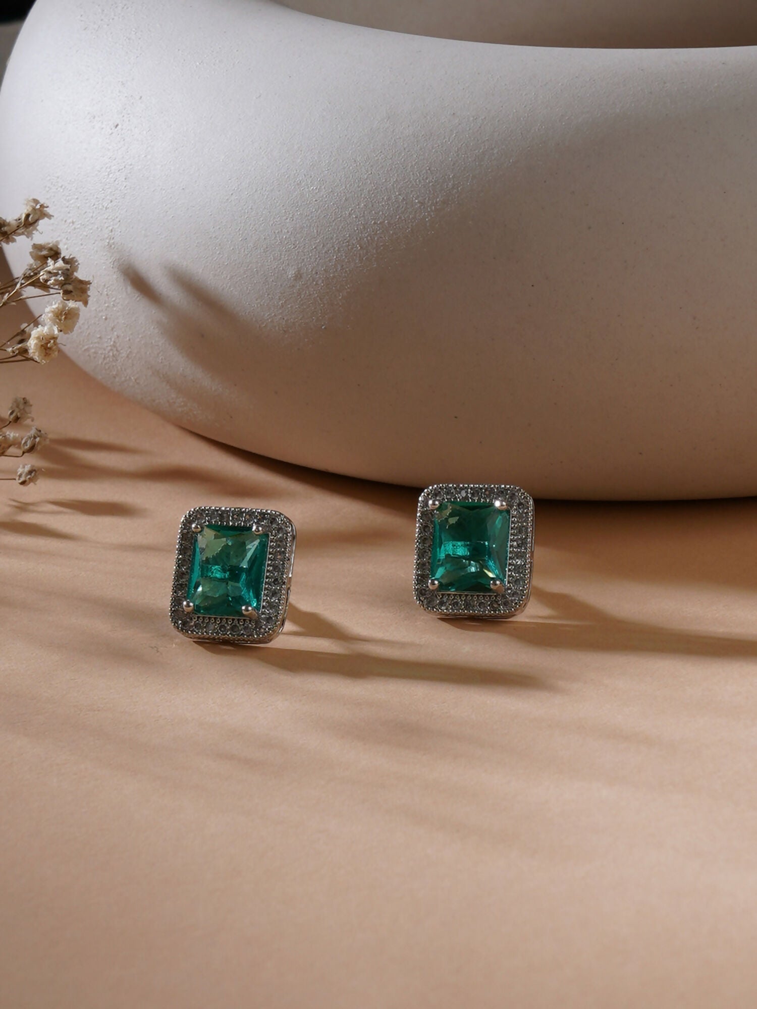 stone stud (Light green ) - Ruby Raang