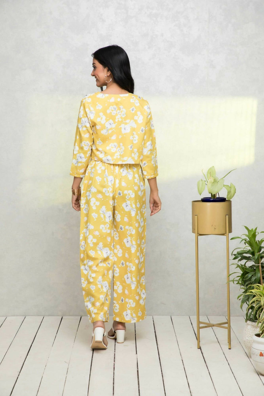 Myshka Women Yellow Printed Pastels Co-Ords