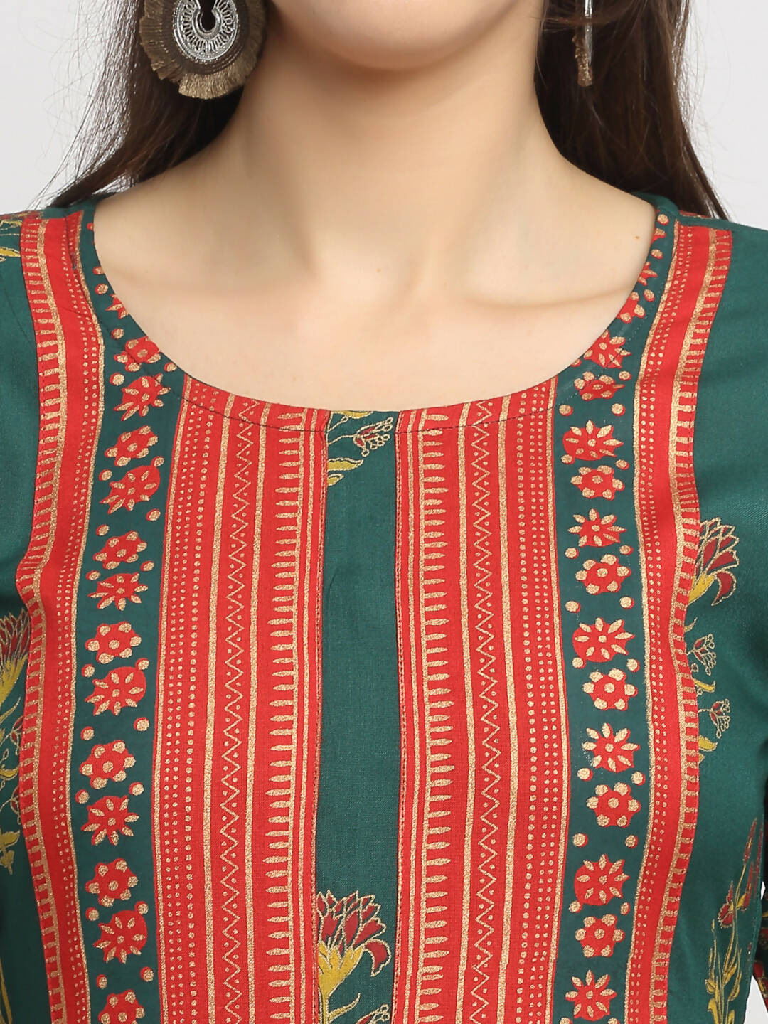 Rudra Bazaar Green Yoke Designed Flared Ethnic Kurta