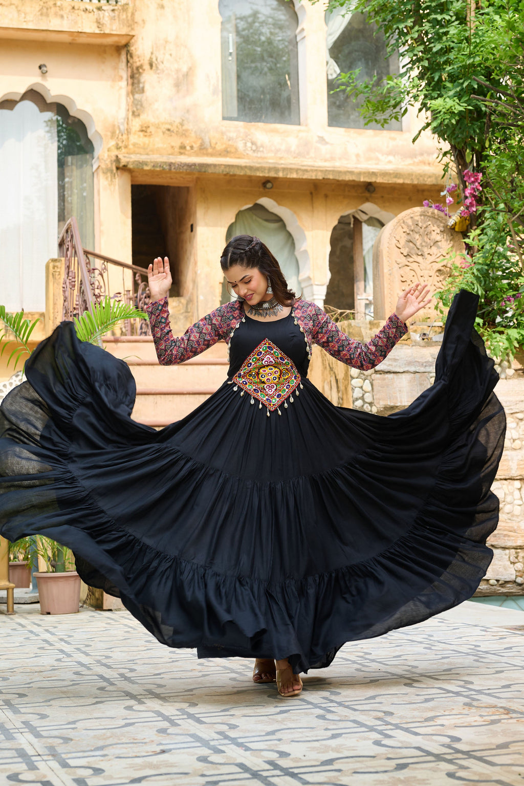 Lorenvalley Fashion Black Rayon Kutchi Gamthi Embroidered Work & Cotton Print Work Gown
