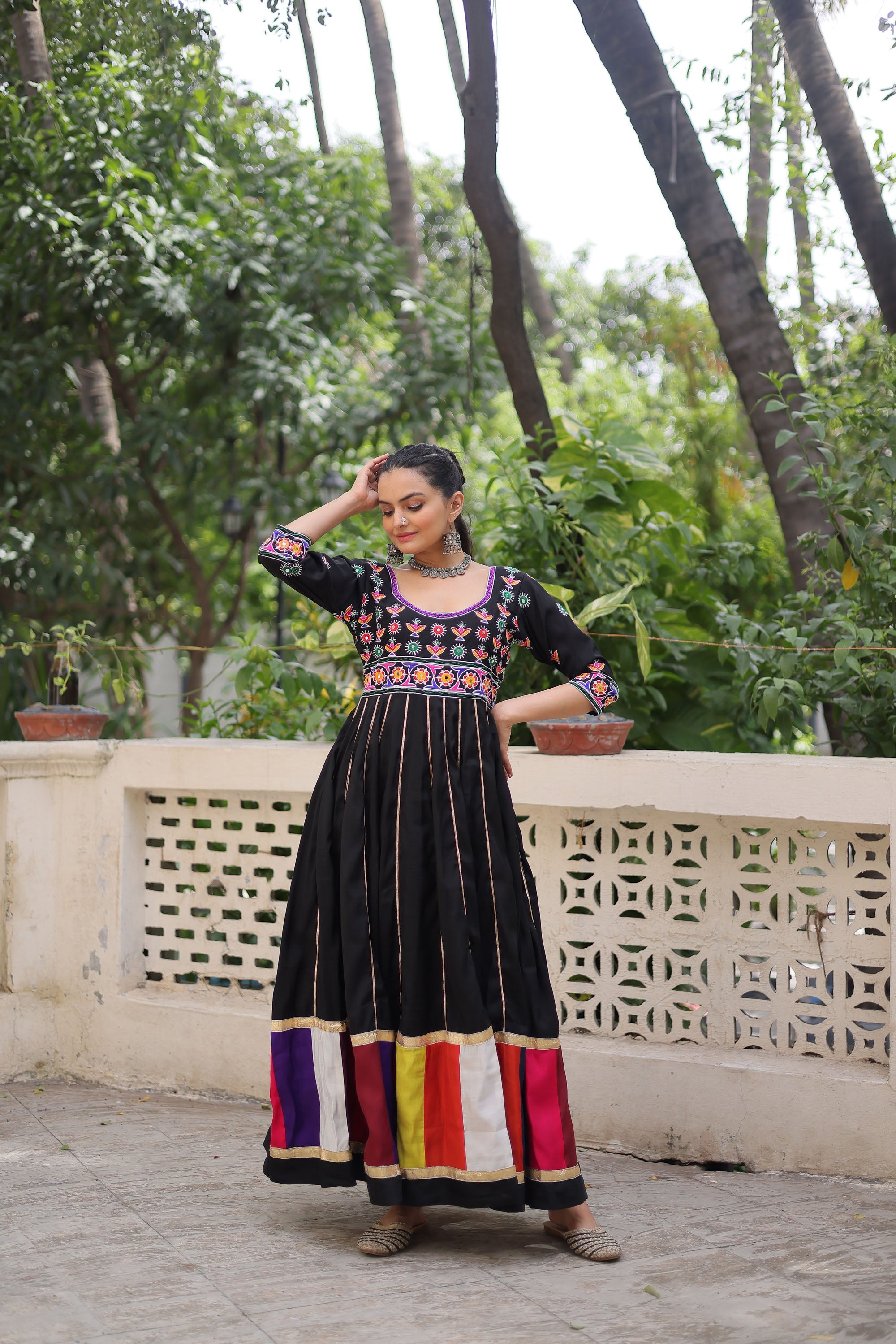 Lorenvalley Fashion Black Roman Silk with Thread work & Gota Lace embellished Work Gown