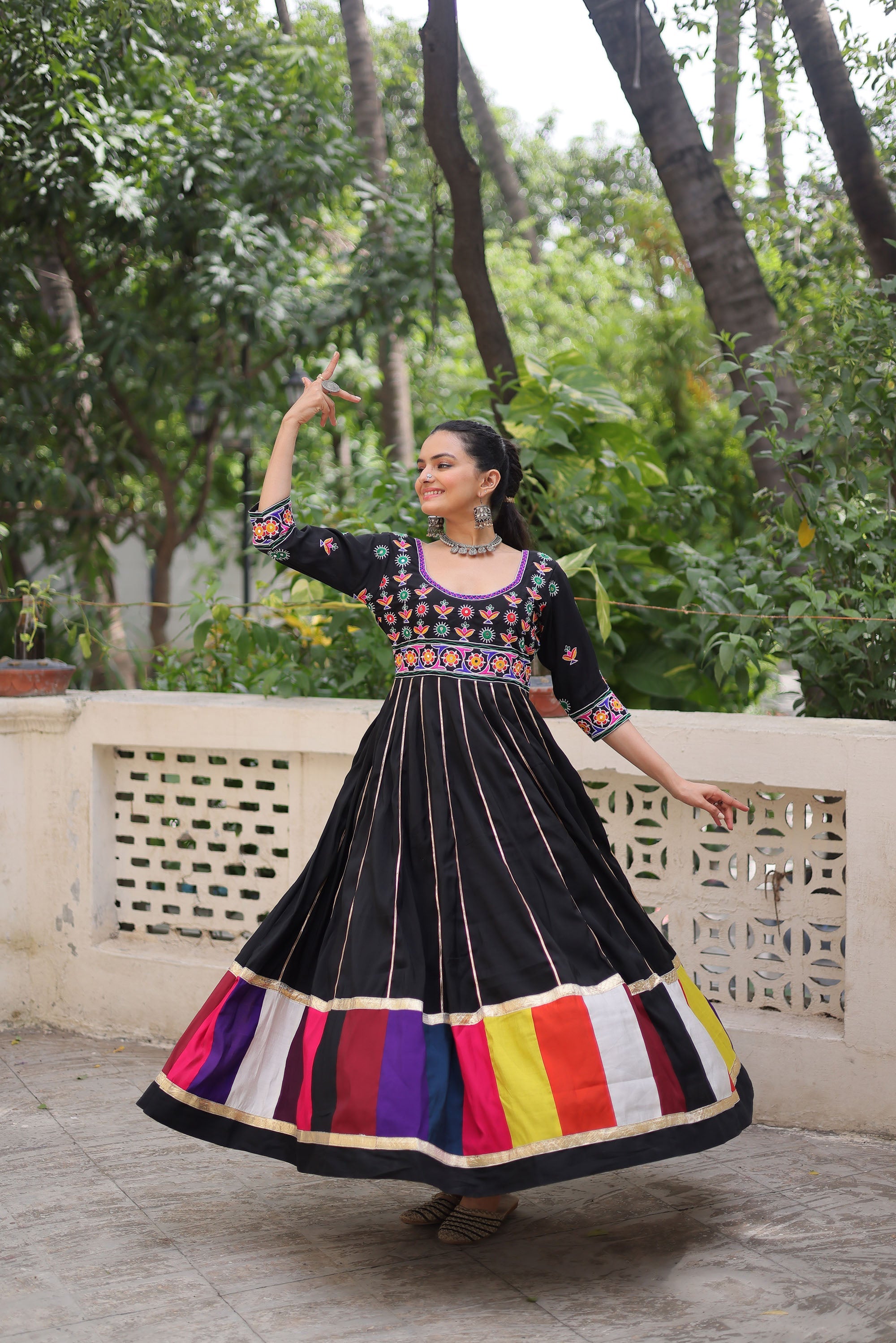 Lorenvalley Fashion Black Roman Silk with Thread work & Gota Lace embellished Work Gown