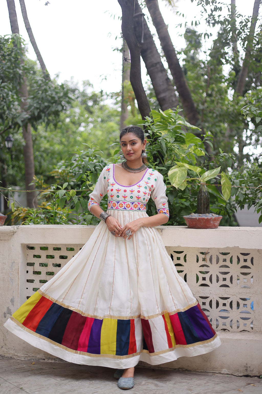 Lorenvalley Fashion White Roman Silk with Thread work & Gota Lace embellished Work Gown