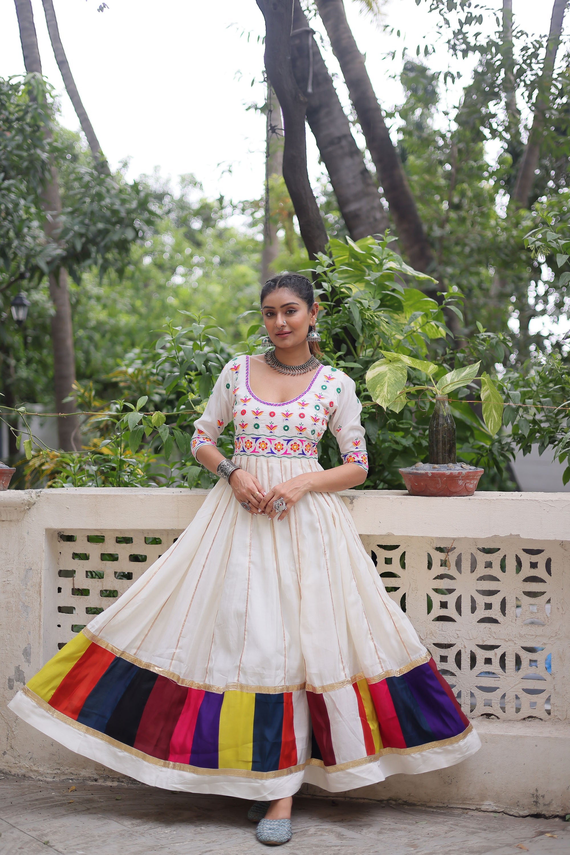 Lorenvalley Fashion White Roman Silk with Thread work & Gota Lace embellished Work Gown
