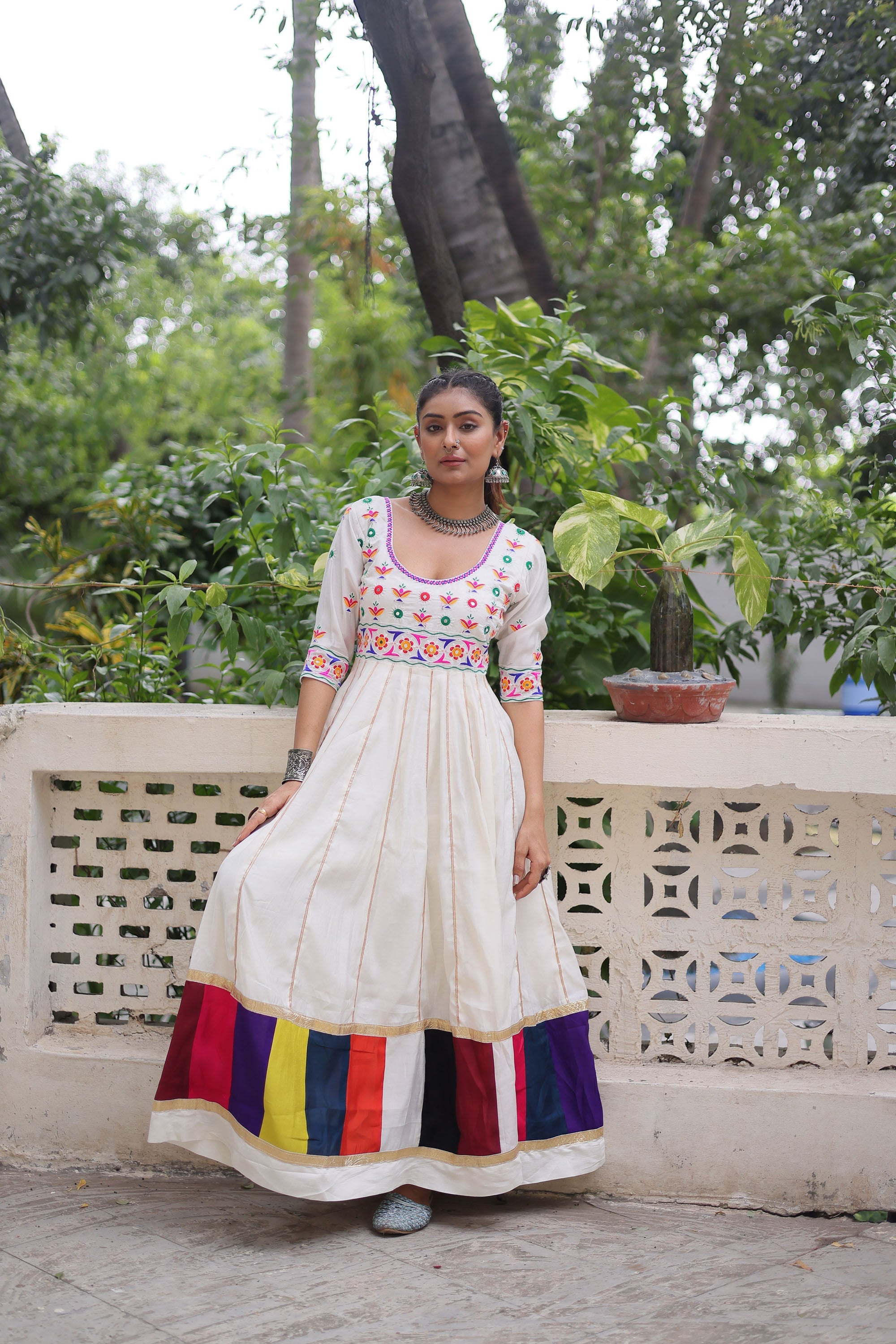 Lorenvalley Fashion White Roman Silk with Thread work & Gota Lace embellished Work Gown
