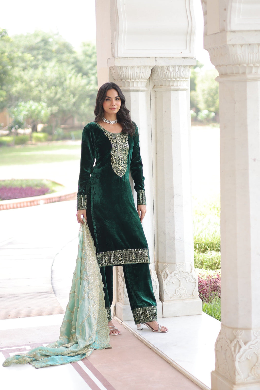 Prazu Fashion Green Velvet Rich Sequins & Zari Embroidered Work Salwar Suit