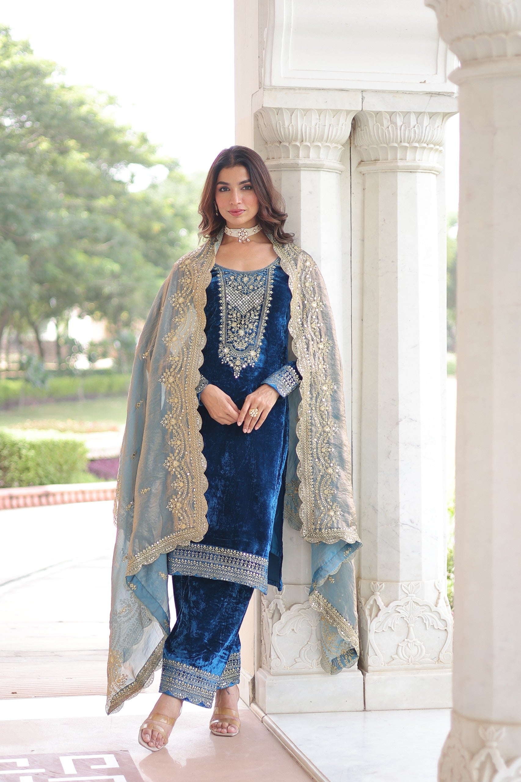 Prazu Fashion Blue Velvet Rich Sequins & Zari Embroidered Work Salwar Suit
