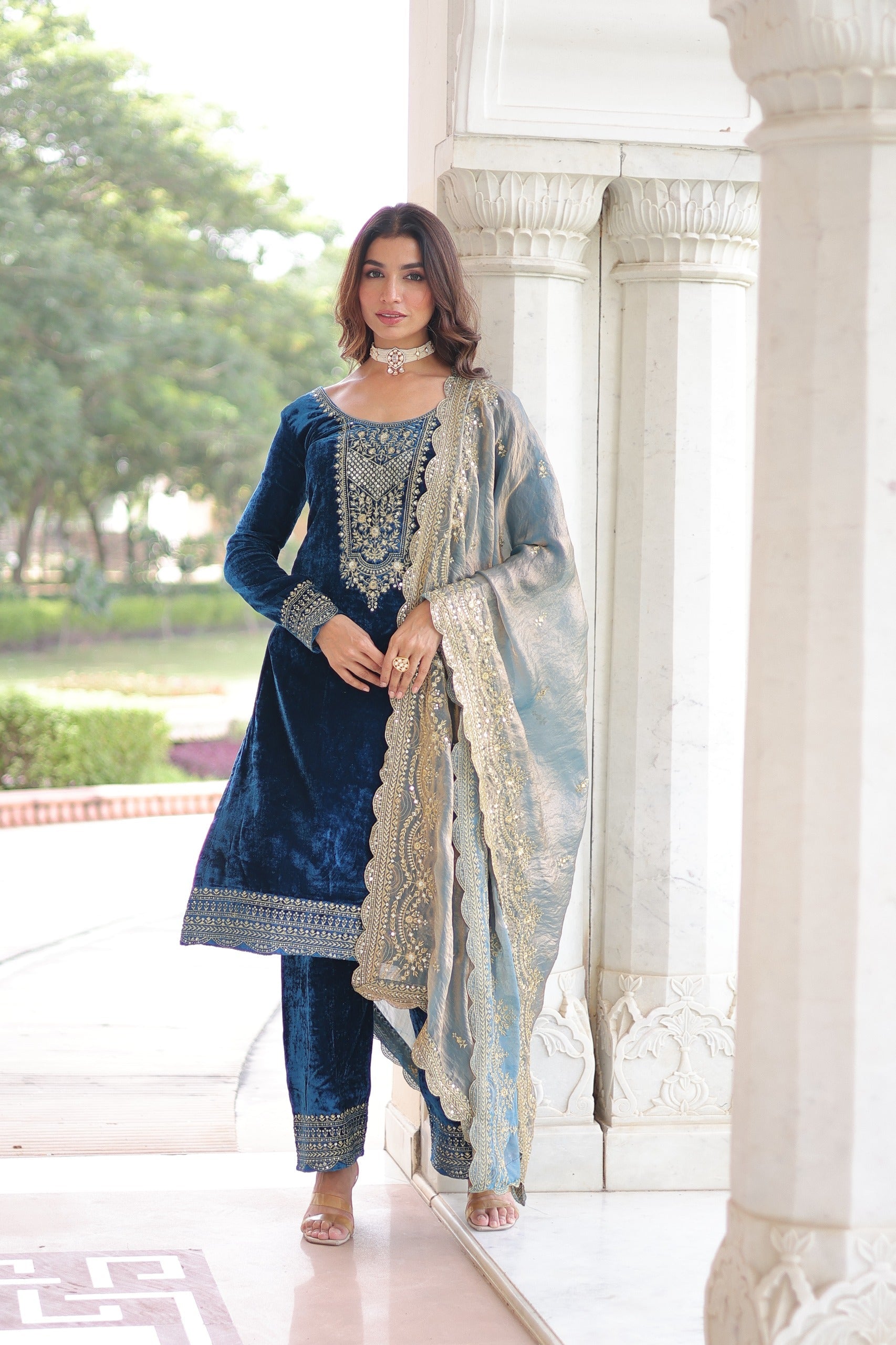 Prazu Fashion Blue Velvet Rich Sequins & Zari Embroidered Work Salwar Suit