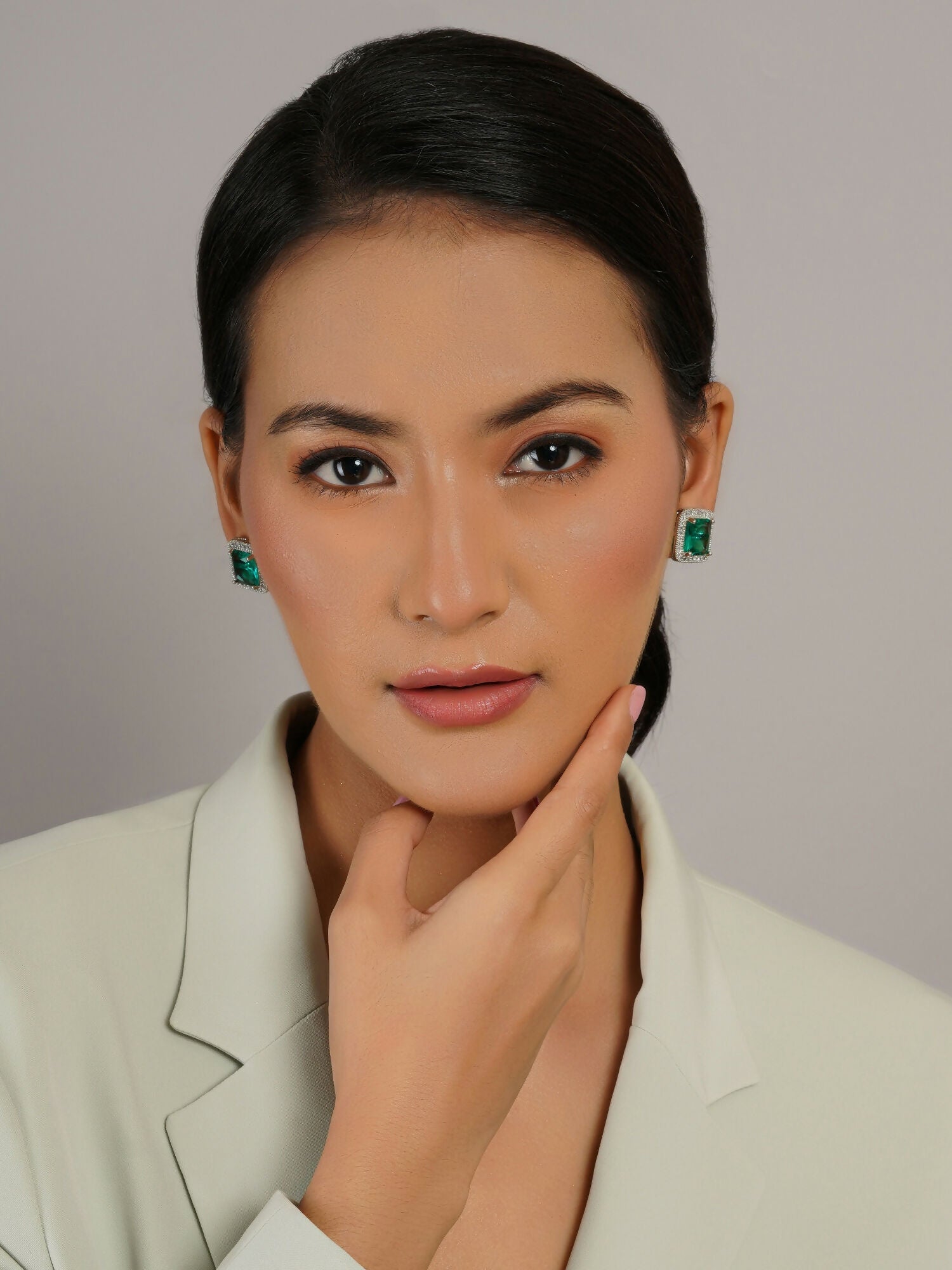stone stud (Light green ) - Ruby Raang