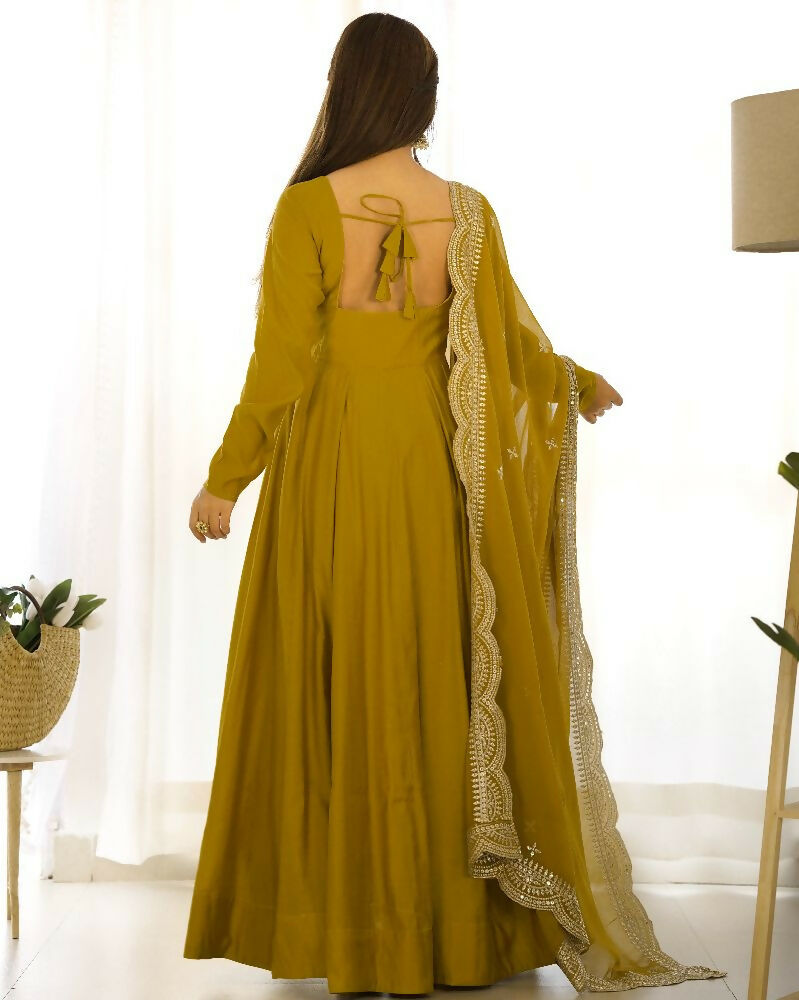 Joban Fashion Mehndi Kurta Set Chanderi Sequence Embroidery Work