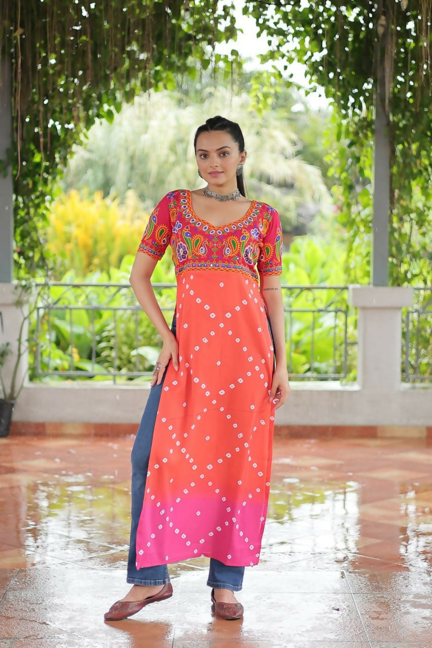 Vastranavya Pink Navratri Special Kutchi Gamthi Work with Printed Kurti