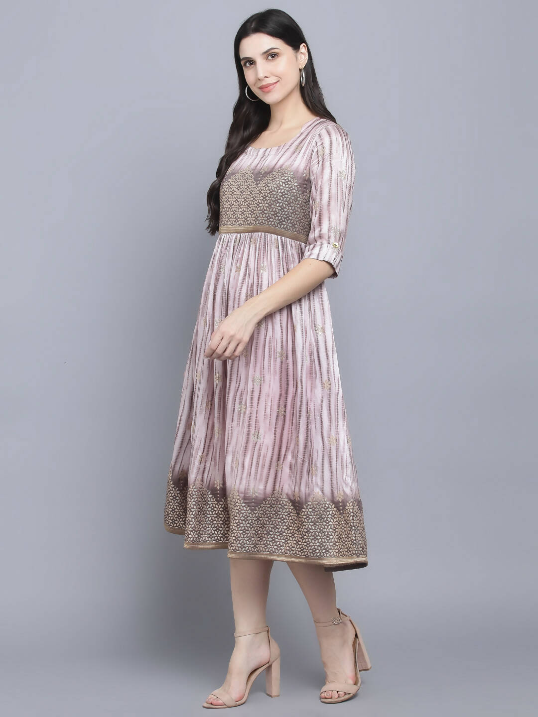Myshka Women Grey Floral Midi Dress