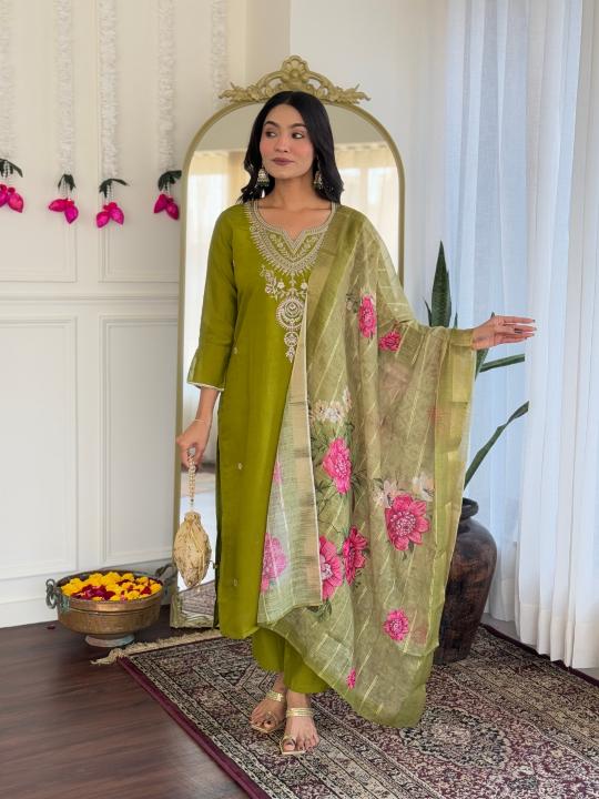 The52 Women's Viscose Embroidery work Straight Kurta with Pant and Dupatta Set