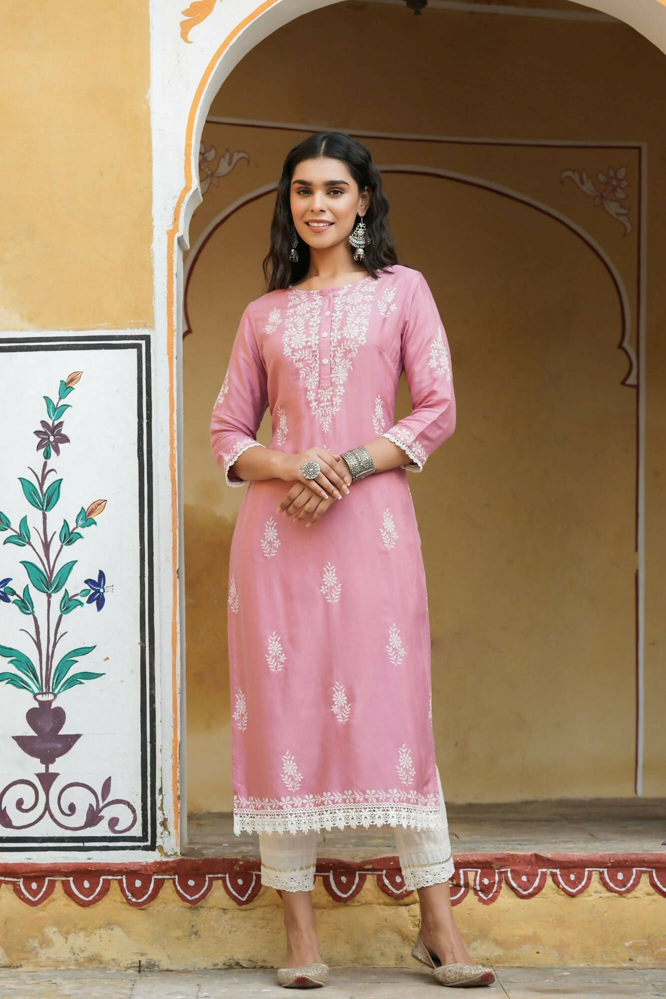 Juniper Women's Onionpink Shantoon Printed Straight Kurta