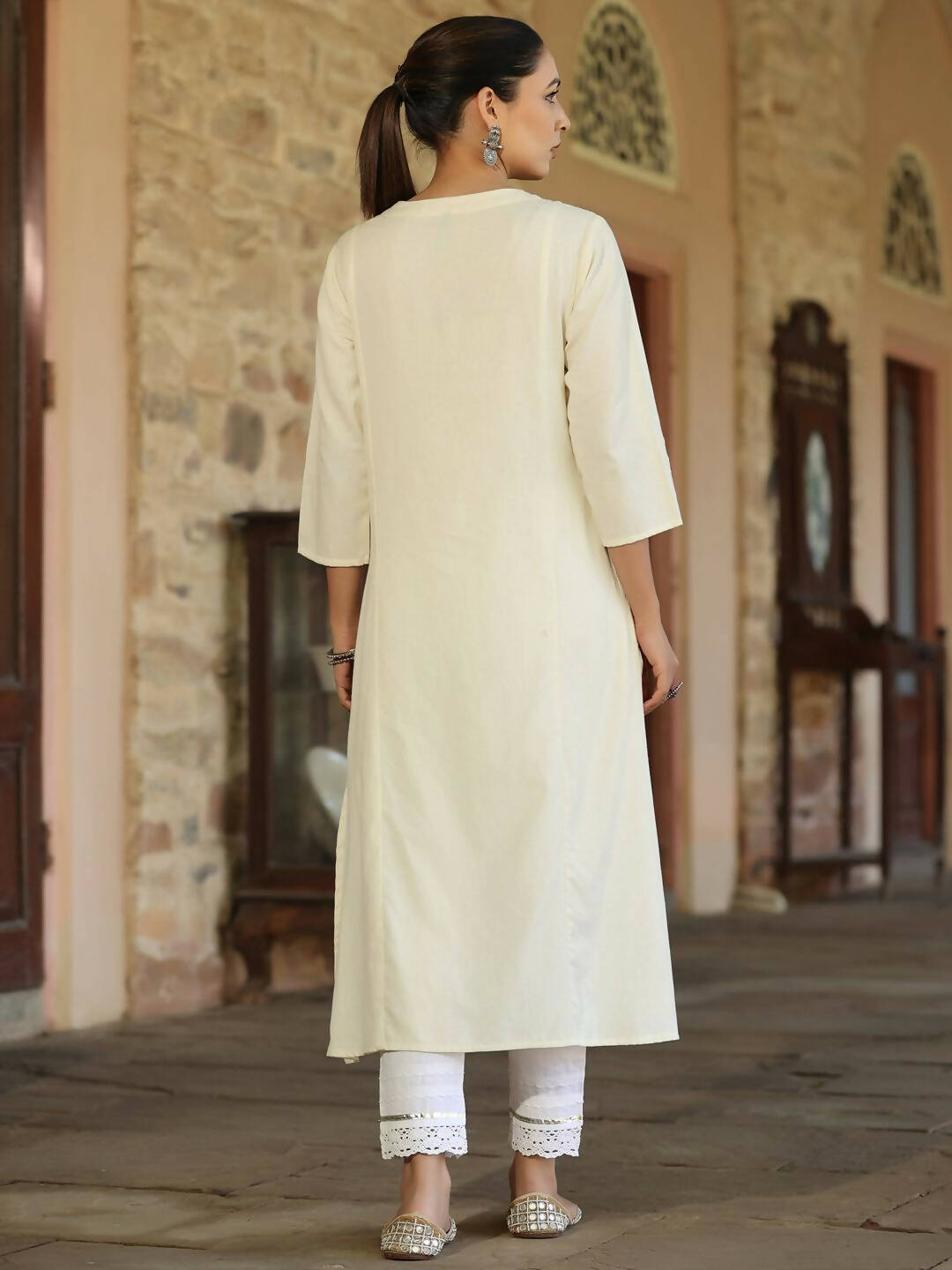 Juniper Women's Offwhite Cotton Flex Embroidered Straight Kurta