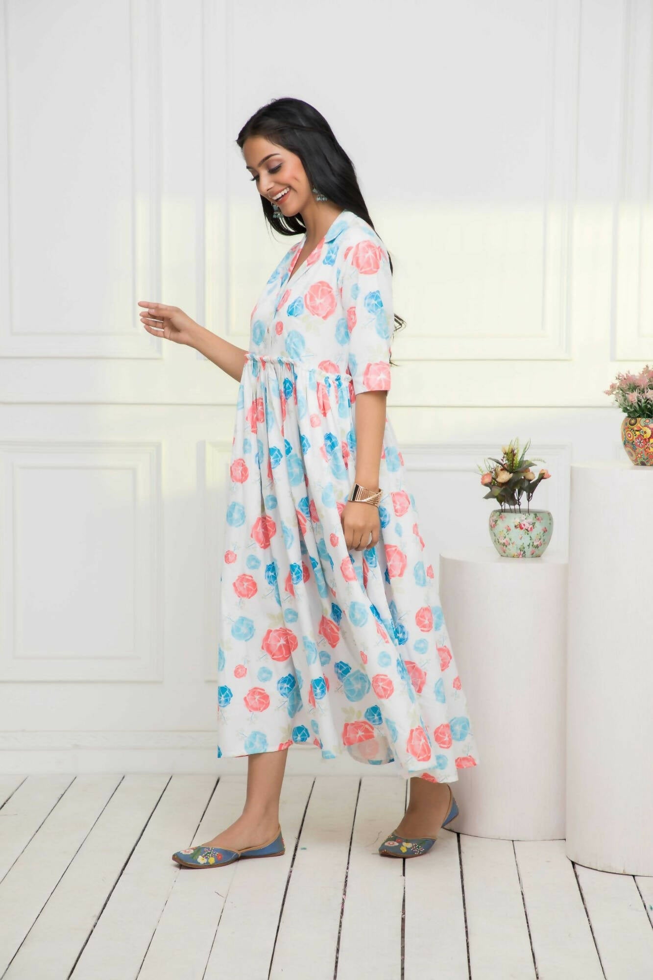 Myshka Women Multi - Floral Rayon A-Line V-Neck Dress