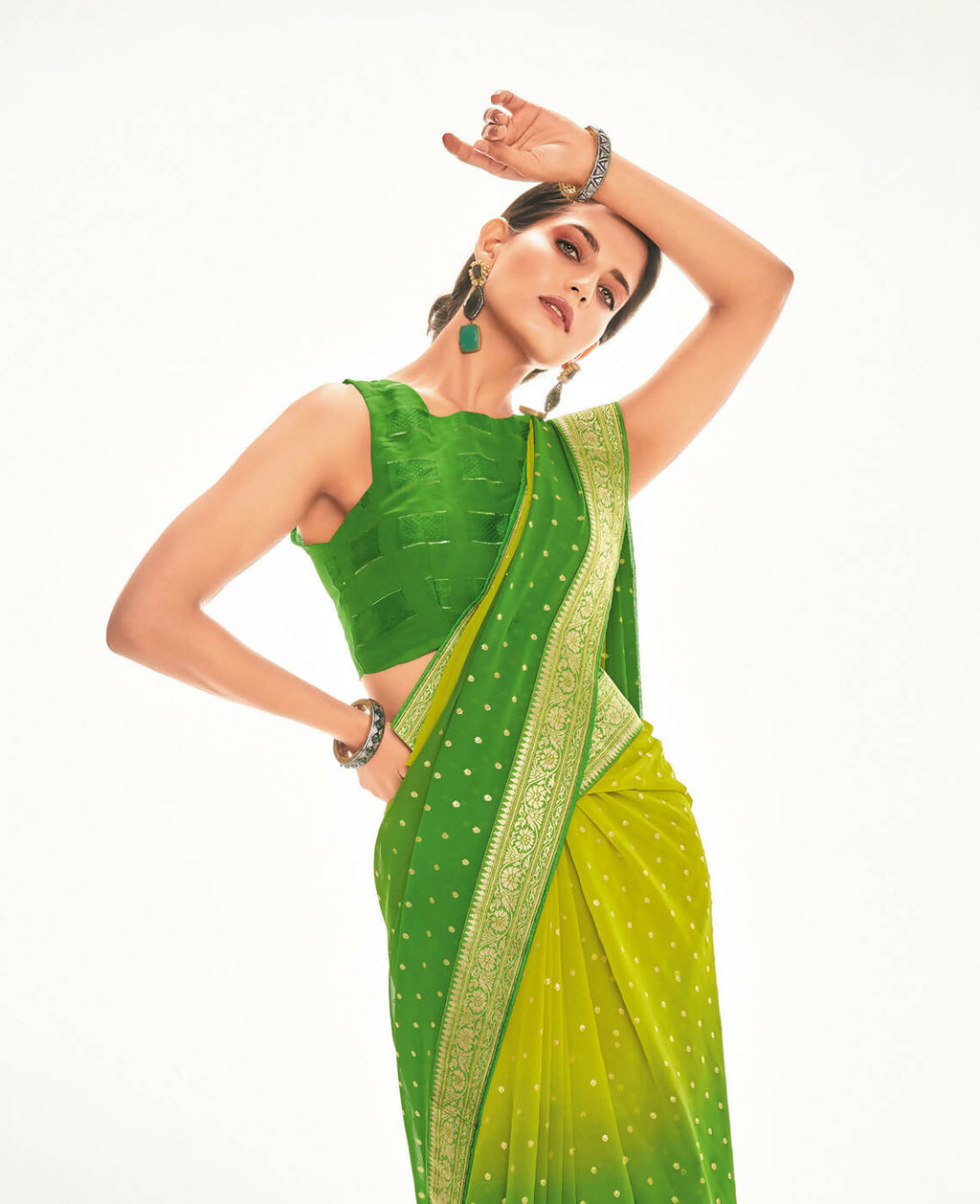 Green Georgette Foil Printed Saree With Unstitched Blouse Piece - Nitya