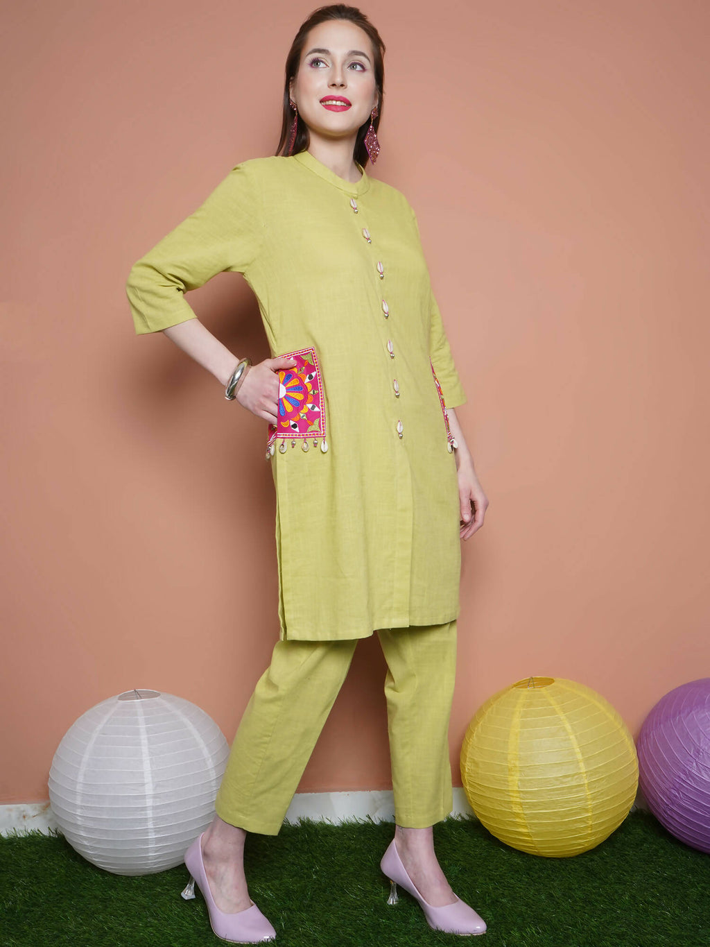 Women Republic Green Cotton Kurta Set With Embroidered Pockets