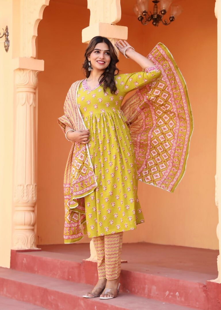 Alvano Printed Naira Cut Kurti Kurti with Pant and Dupatta Set for Women's and Girls Cotton