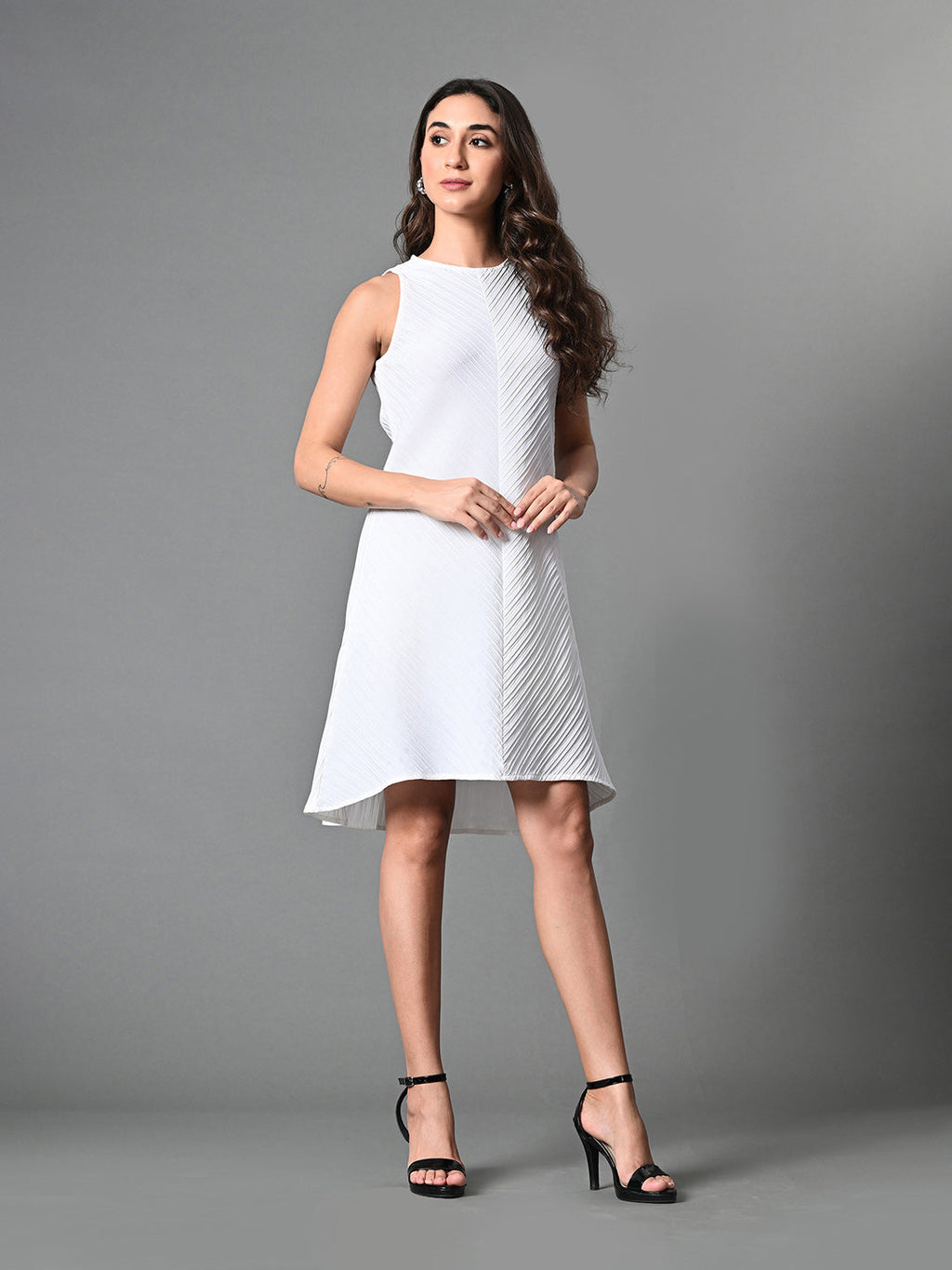 Myshka Women's Round Neck Sleeveless Embellished A-Line Dress in White Color
