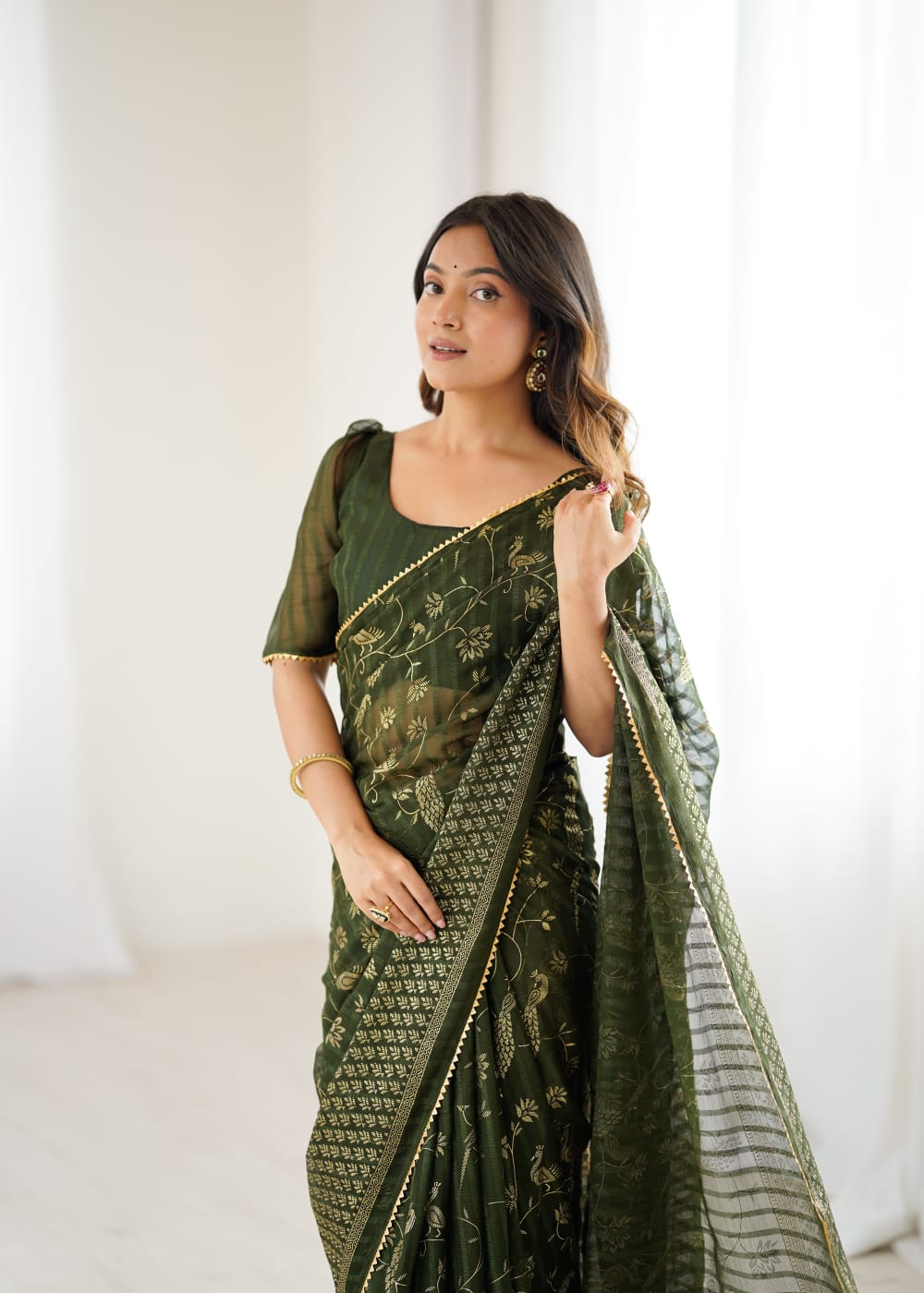 Lorenvalley Fashion Mehndi Solo Georgette Superb Finishing Foils Print & Fancy Zalar Lace in Border Saree with Blouse