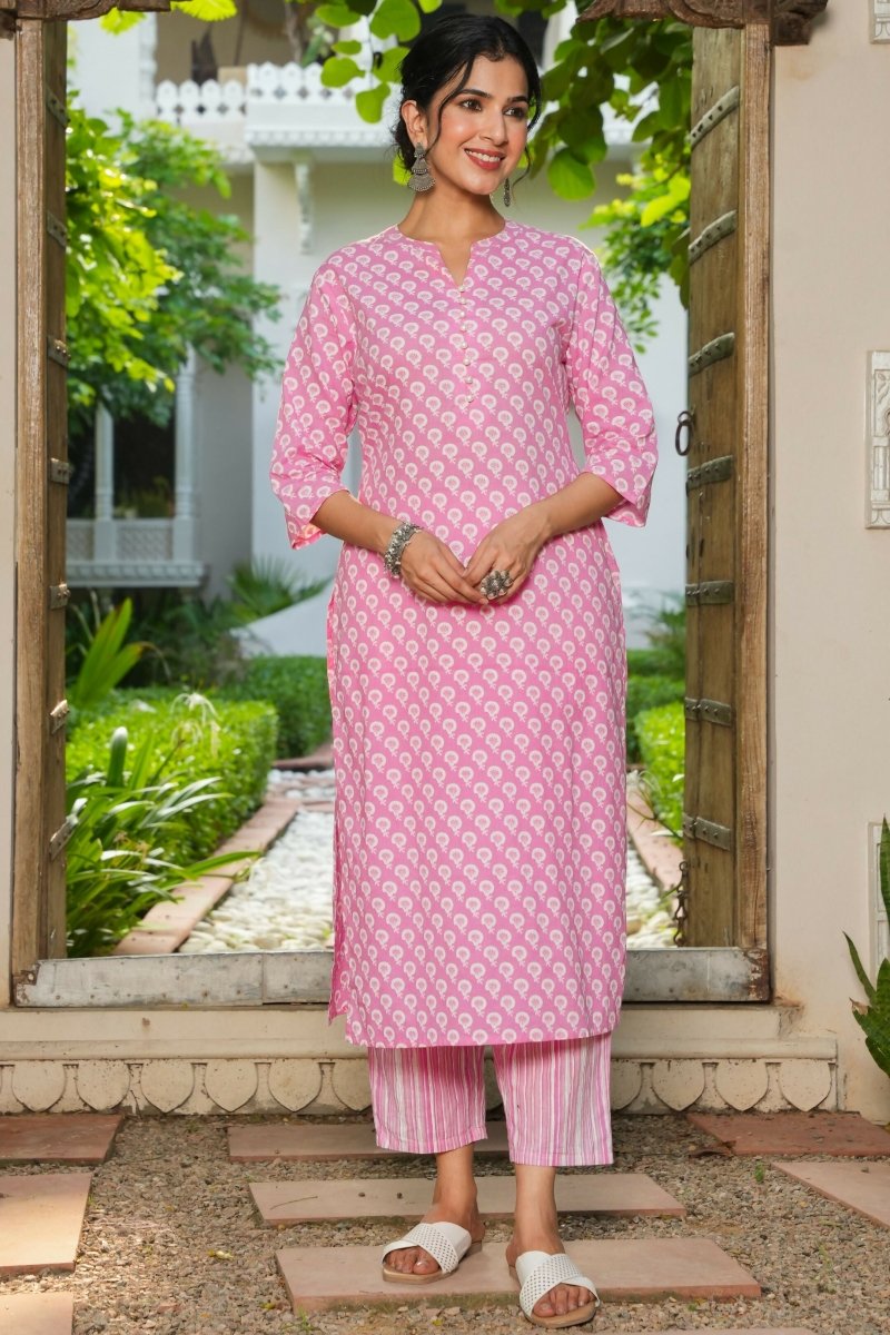 Aramya Straight Soft Cotton Floral Print Women's Kurta - Pink