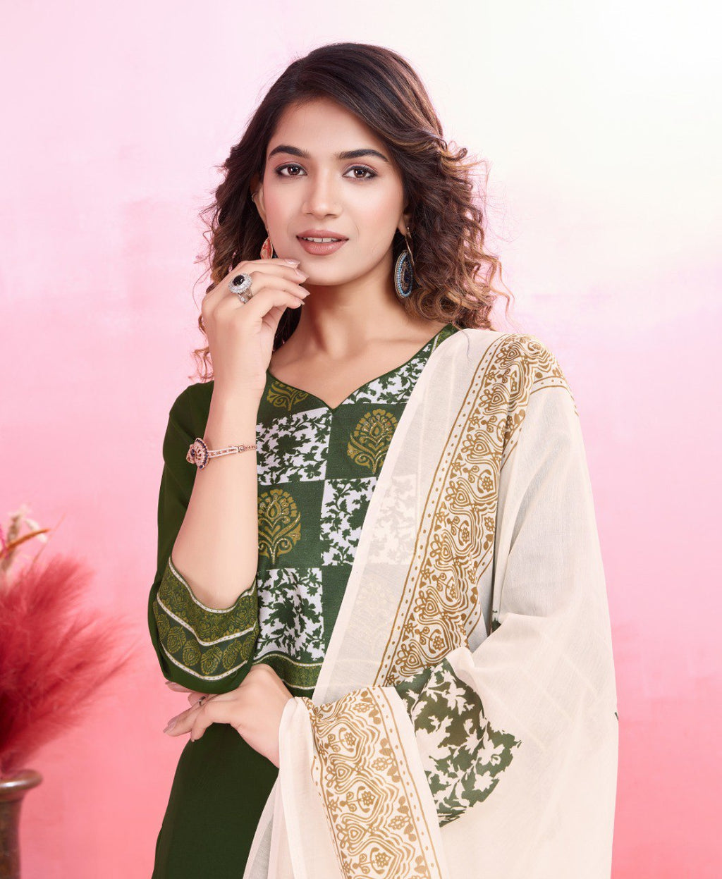 Prazu Fashion Mahendi Viscose Silk Printed Kurta Set