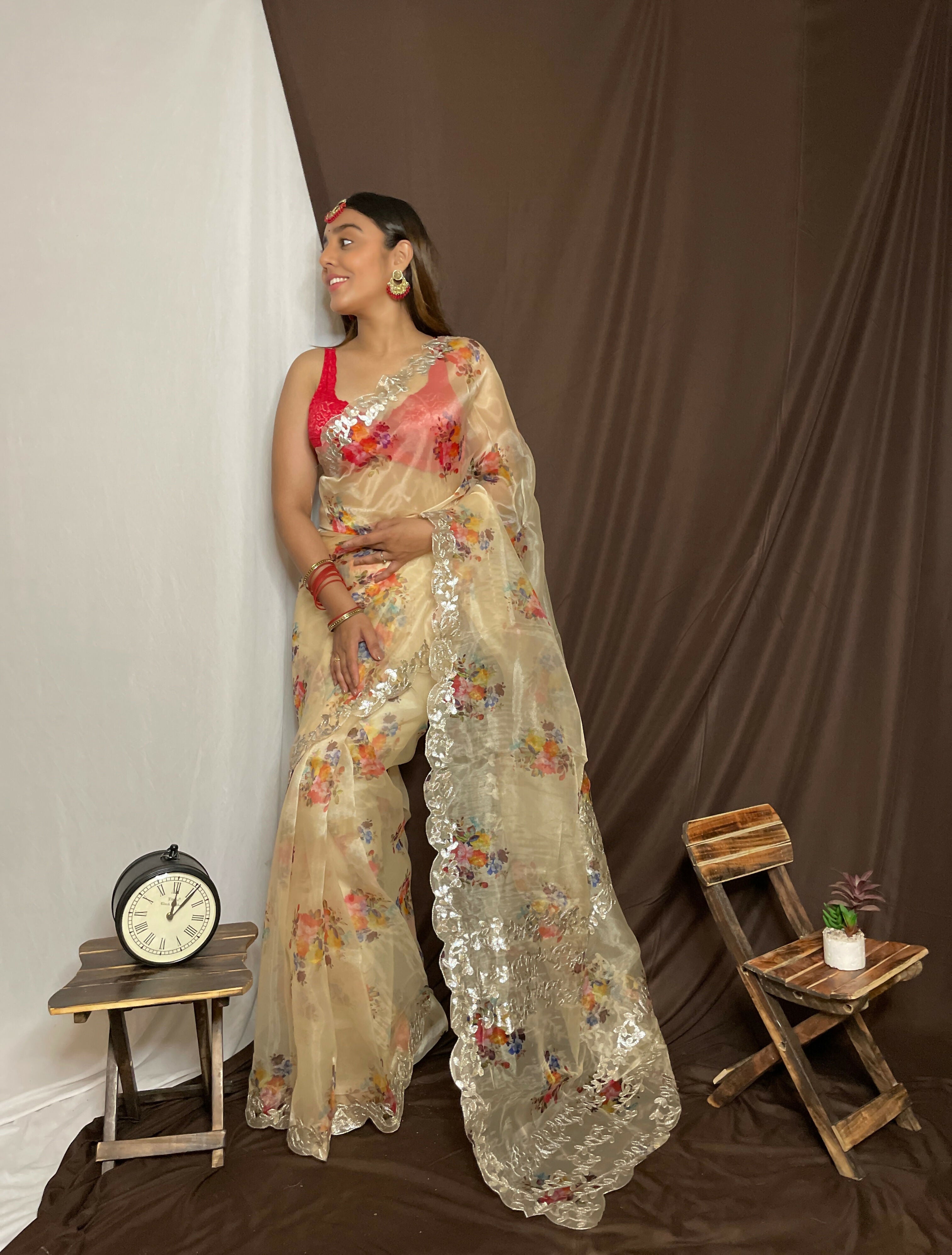 Vamsee Yashodha White Organza Saree