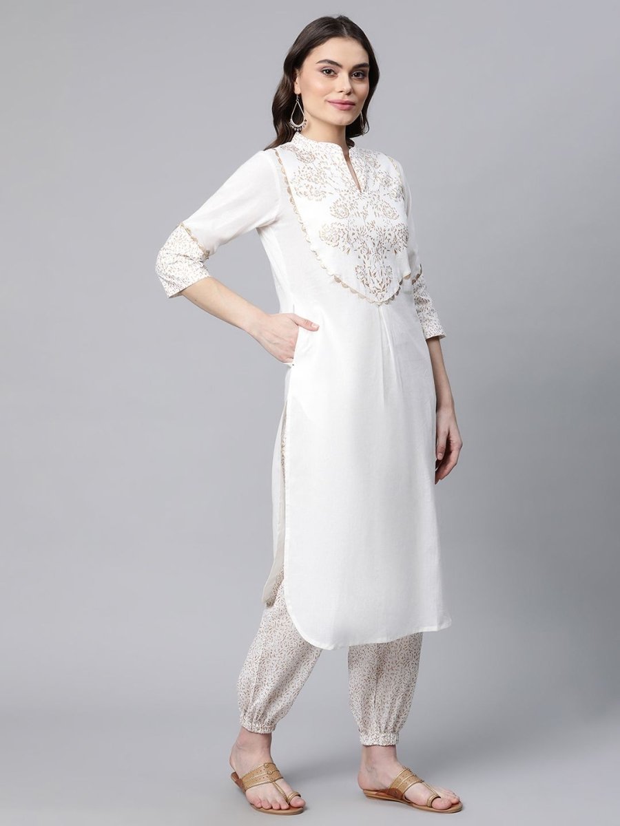 Ahalyaa Women Offwhite Pure Cotton Printed Kurta With Trousers
