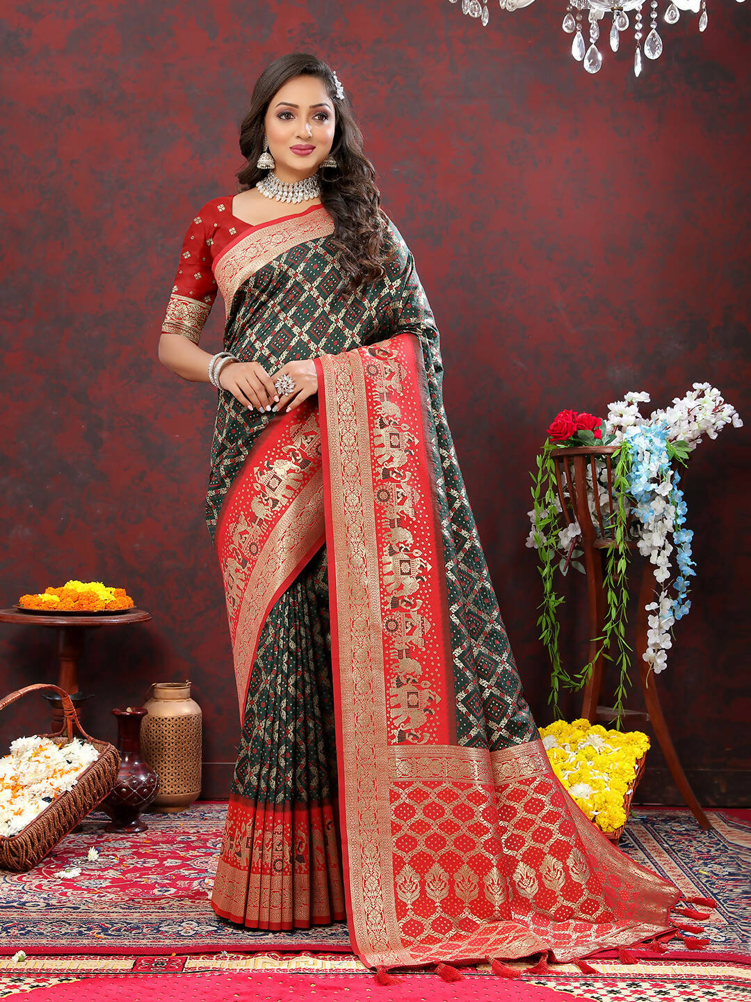 Lorenvalley Fashion Green & Red Patola Silk Woven Design Meenakari Weaving Saree
