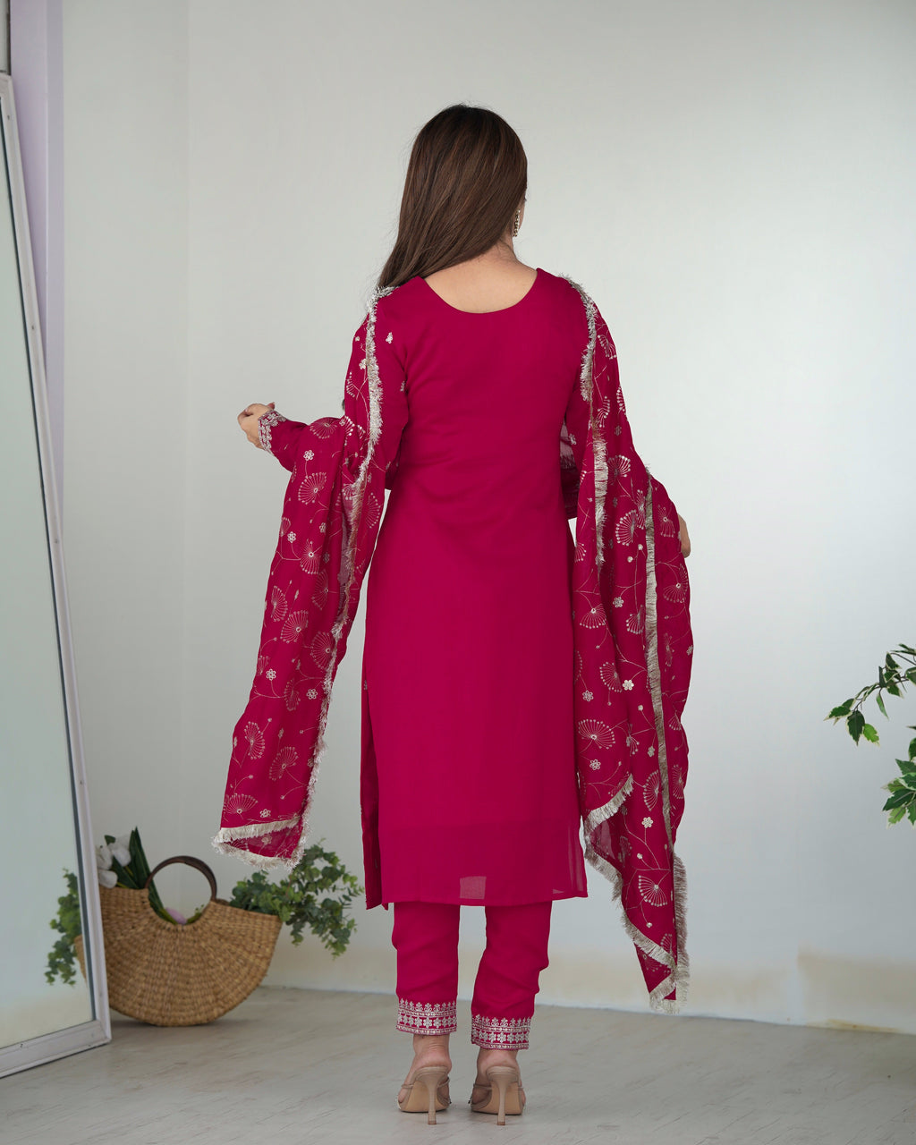 Lorenvalley Magenta Rangoli Silk Embroidery Sequence and Jari Work Kurta Trousers with Dupatta Set