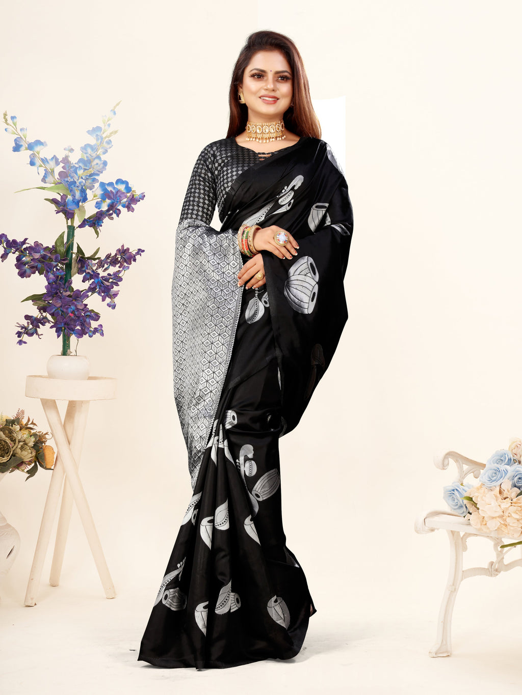 Vedant Vastram Litchi Silk Designer Banarasi Saree - Black