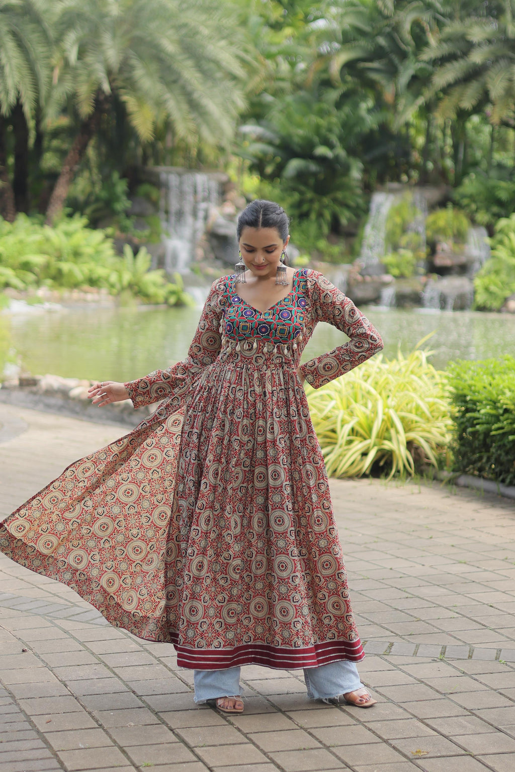 Lorenvalley Maroon Printed Cotton With Kutchi Gamthi Work And Kodi Lace Kurti