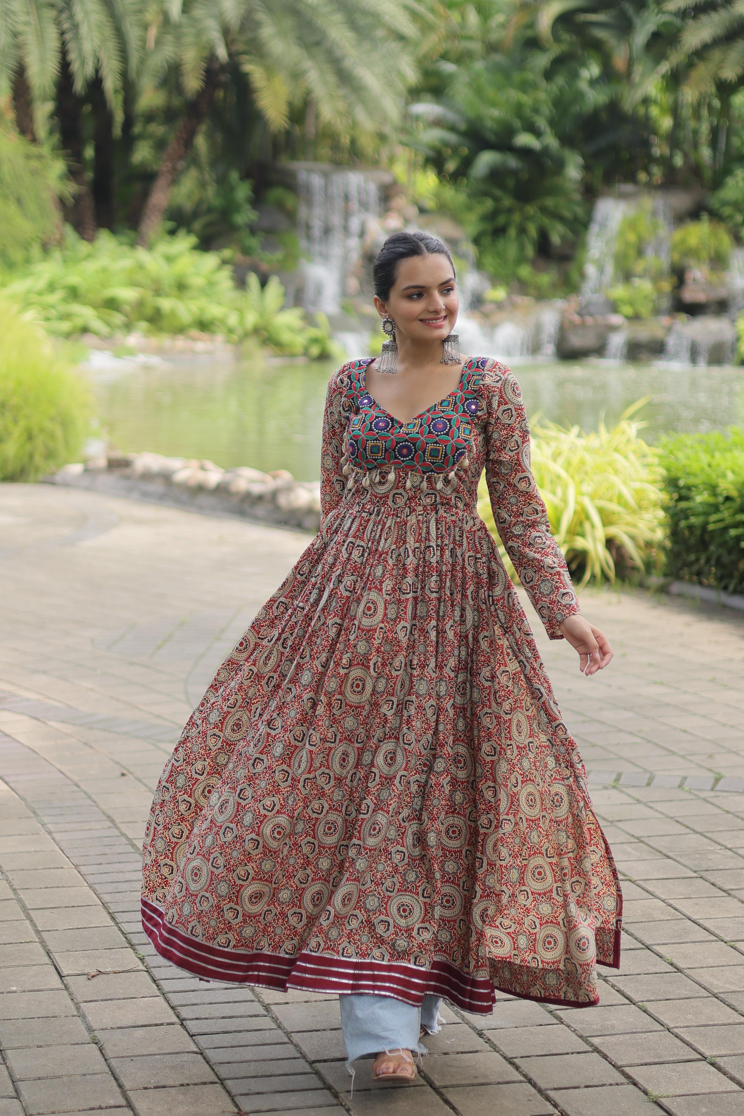 Lorenvalley Maroon Printed Cotton With Kutchi Gamthi Work And Kodi Lace Kurti